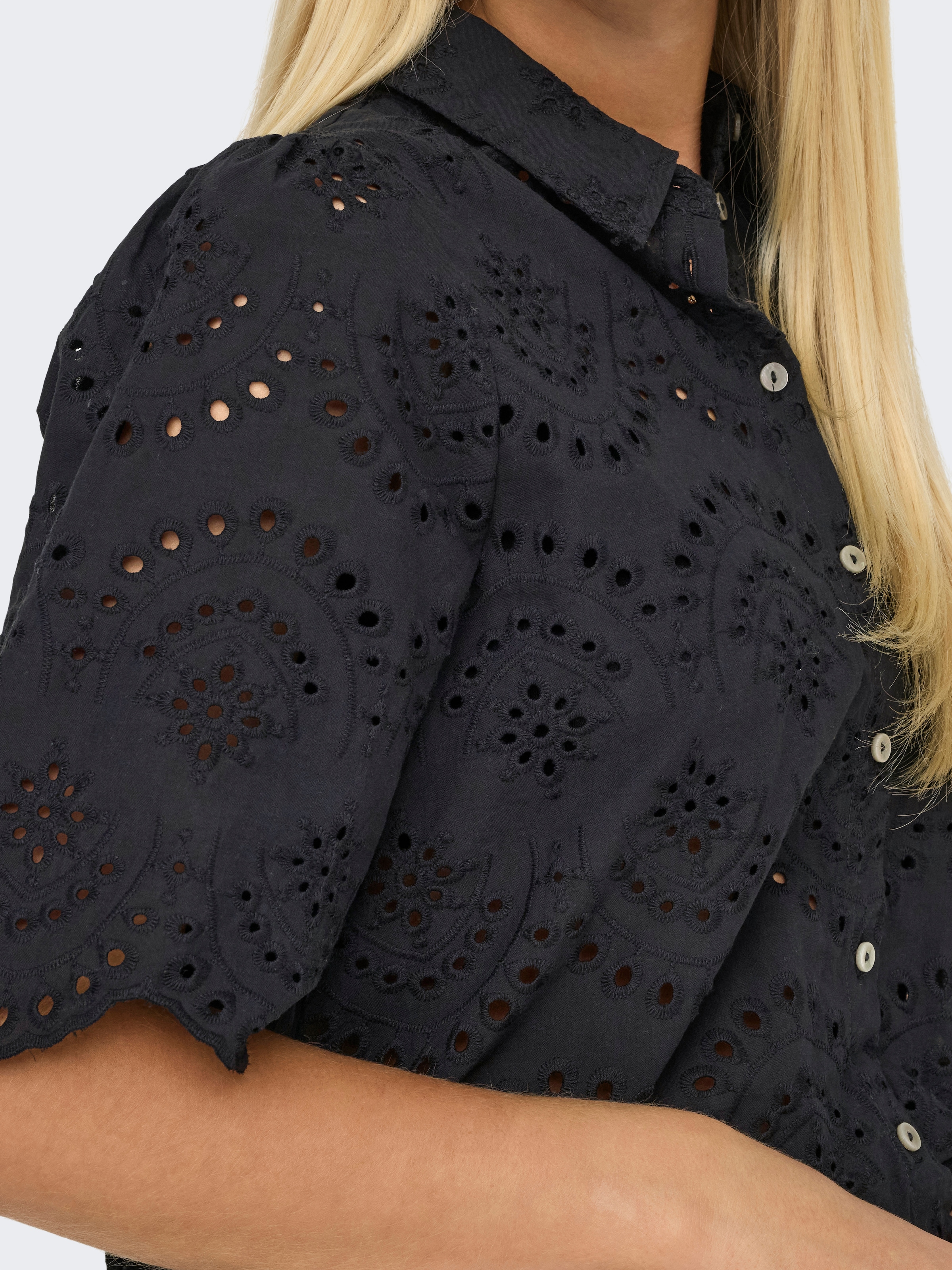 ONLY Blouse en dentelle »ONLVALAIS S/S SHIRT WVN NOOS« coton, coupe ample