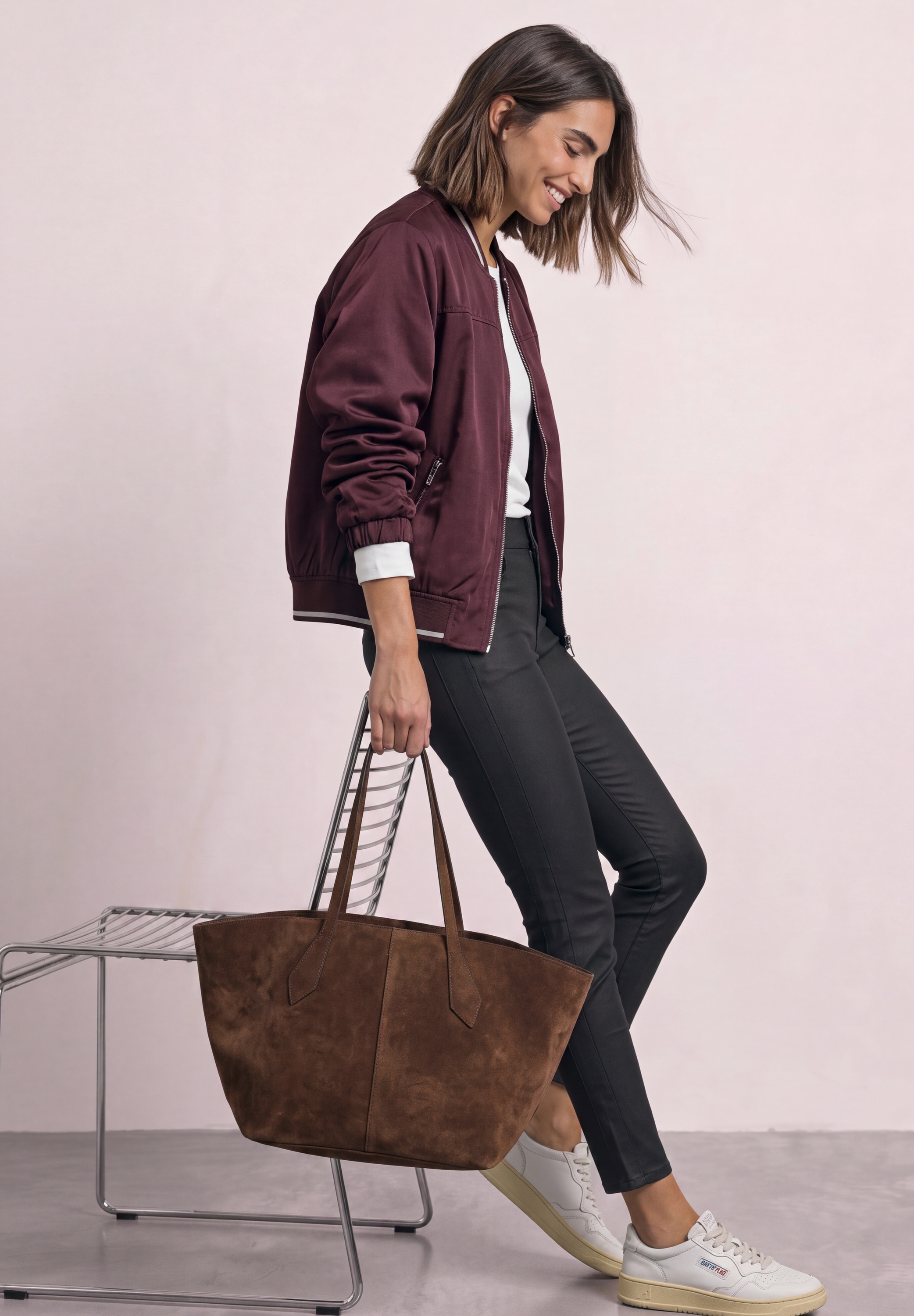 STREET ONE Pantalon imitation cuir »Style York«  pantalon taille mi-haute slim fit aspect cuir