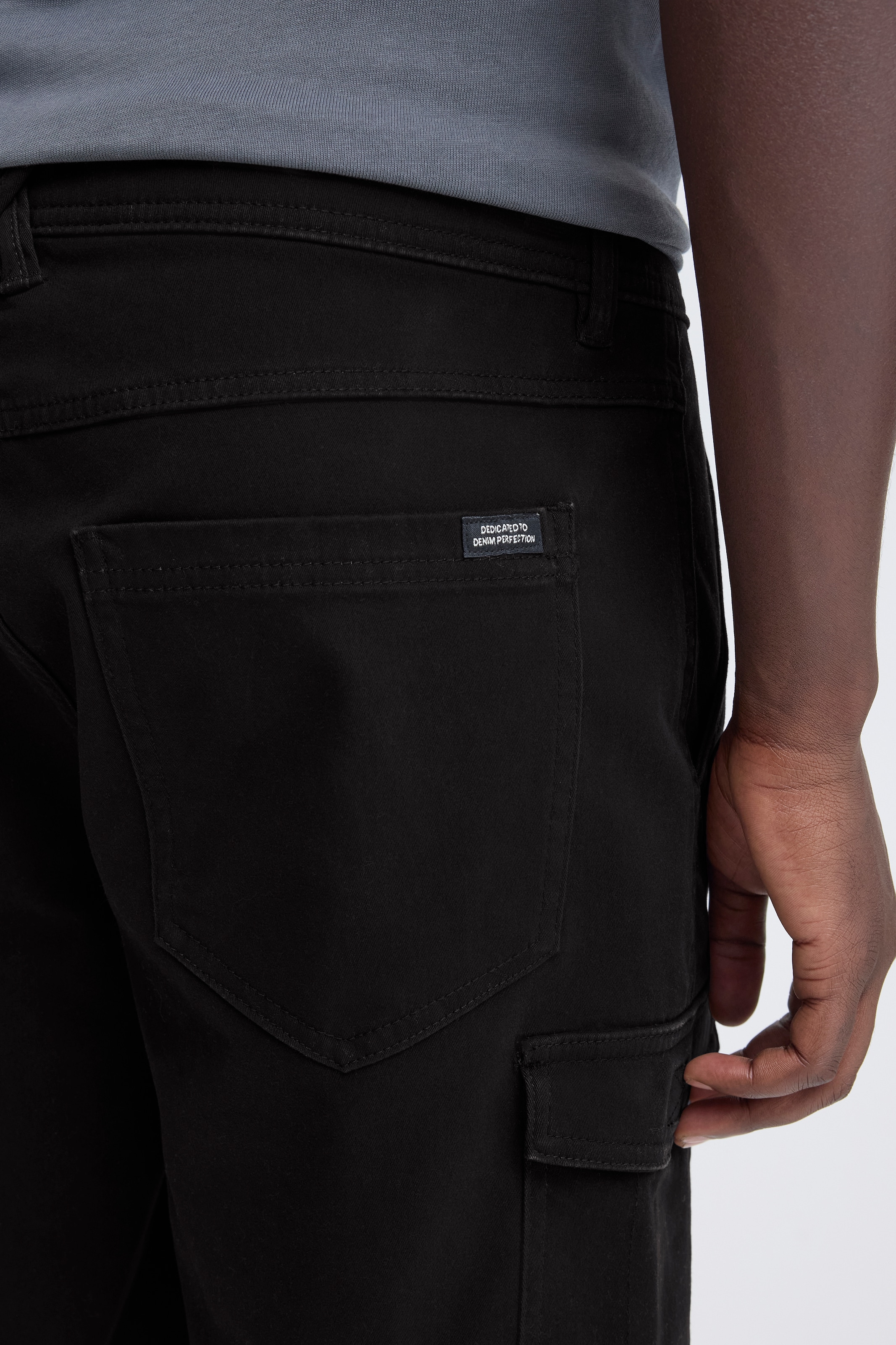 Blend Short »BHMASON SLIM/REG CARGO SHORTS«  avec étiquette de marque, en mélange de coton, Regular Fit, élastique