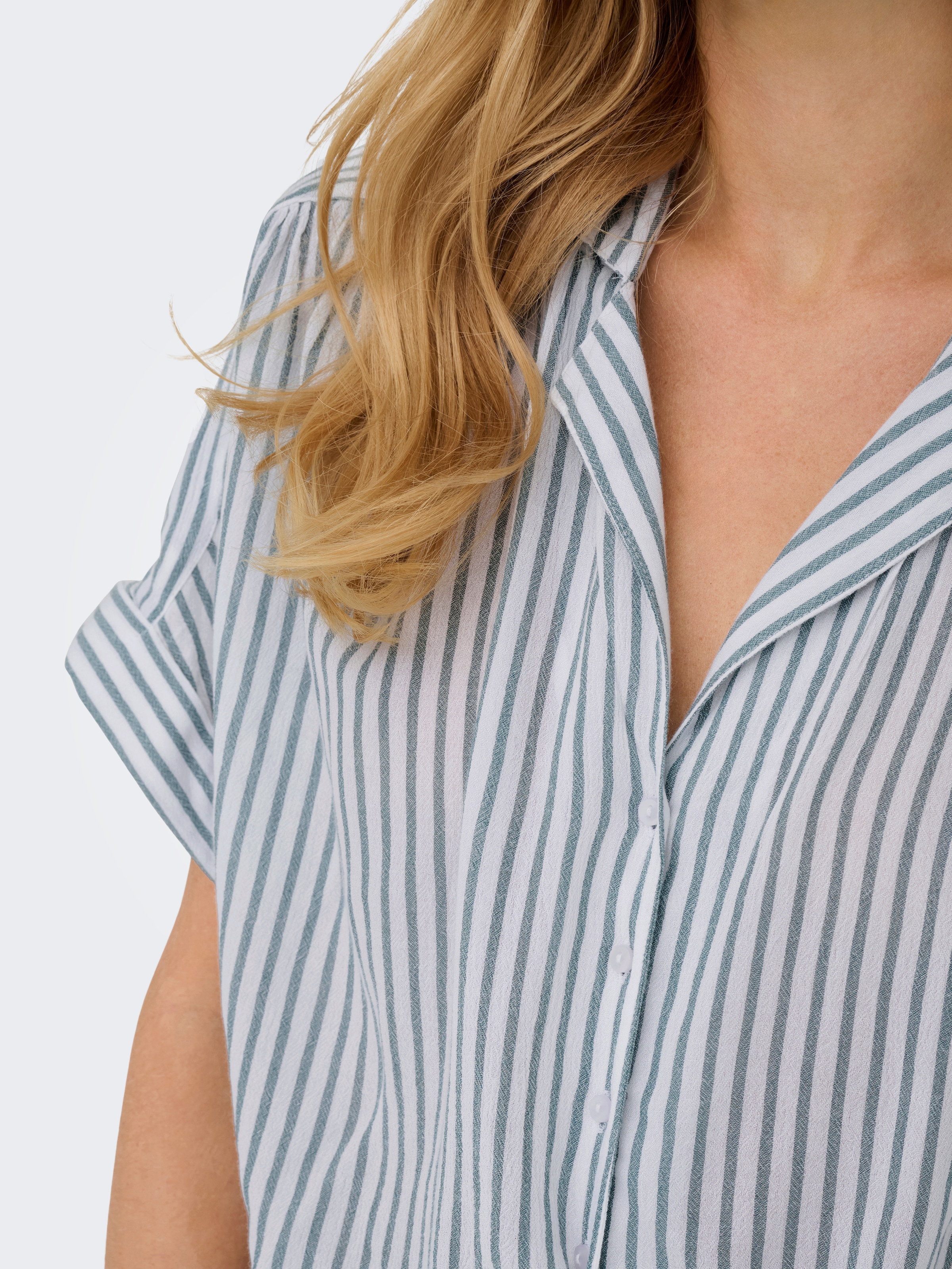 ONLY Kurzarmbluse »ONLPAULA LIFE S/S TIE SHIRT WVN NOOS« Viskose, regular fit