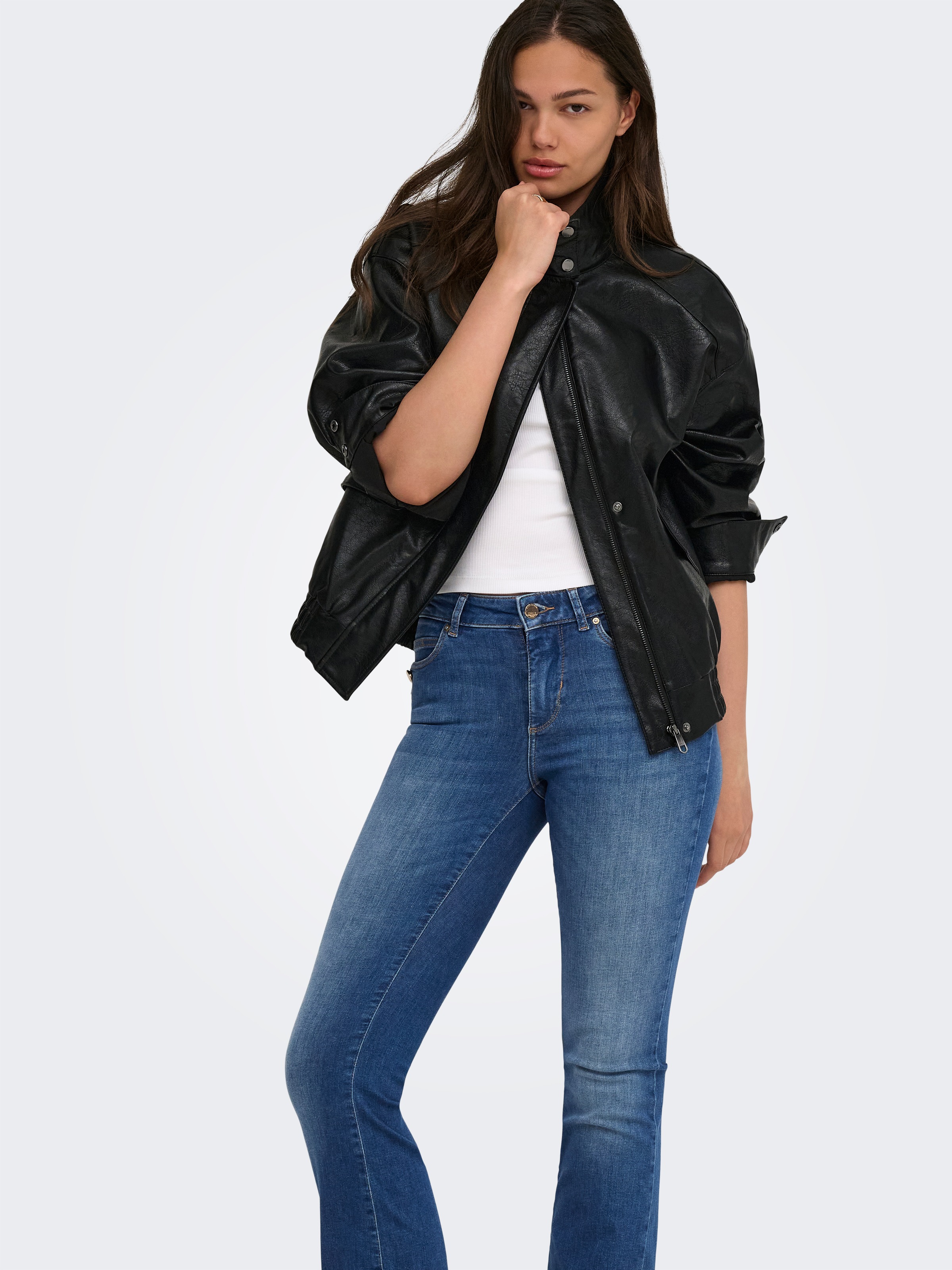 ONLY Jeans bootcut »ONLBLUSH MID BUT FLARED DNM REA763« mélange de coton, coupe bootcut
