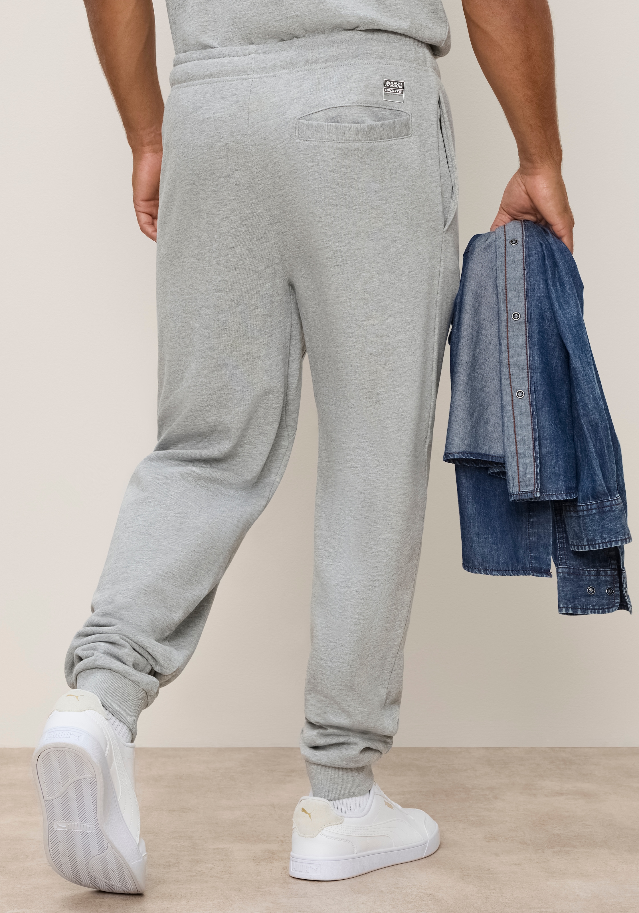 Bruno Banani Pantalon de jogging »Loose Fit«  Coupe décontractée, avec bord-côte élastique à l'ourlet