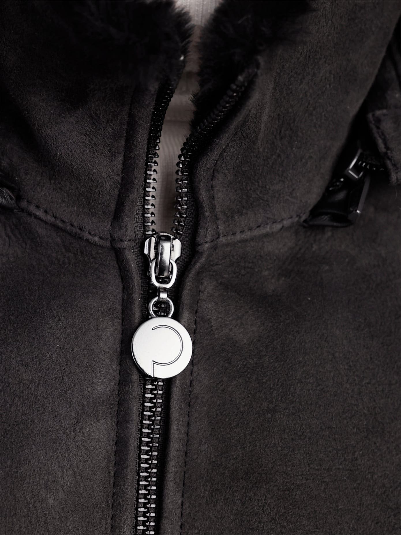 Mainpol Veste en cuir mit Kapuze