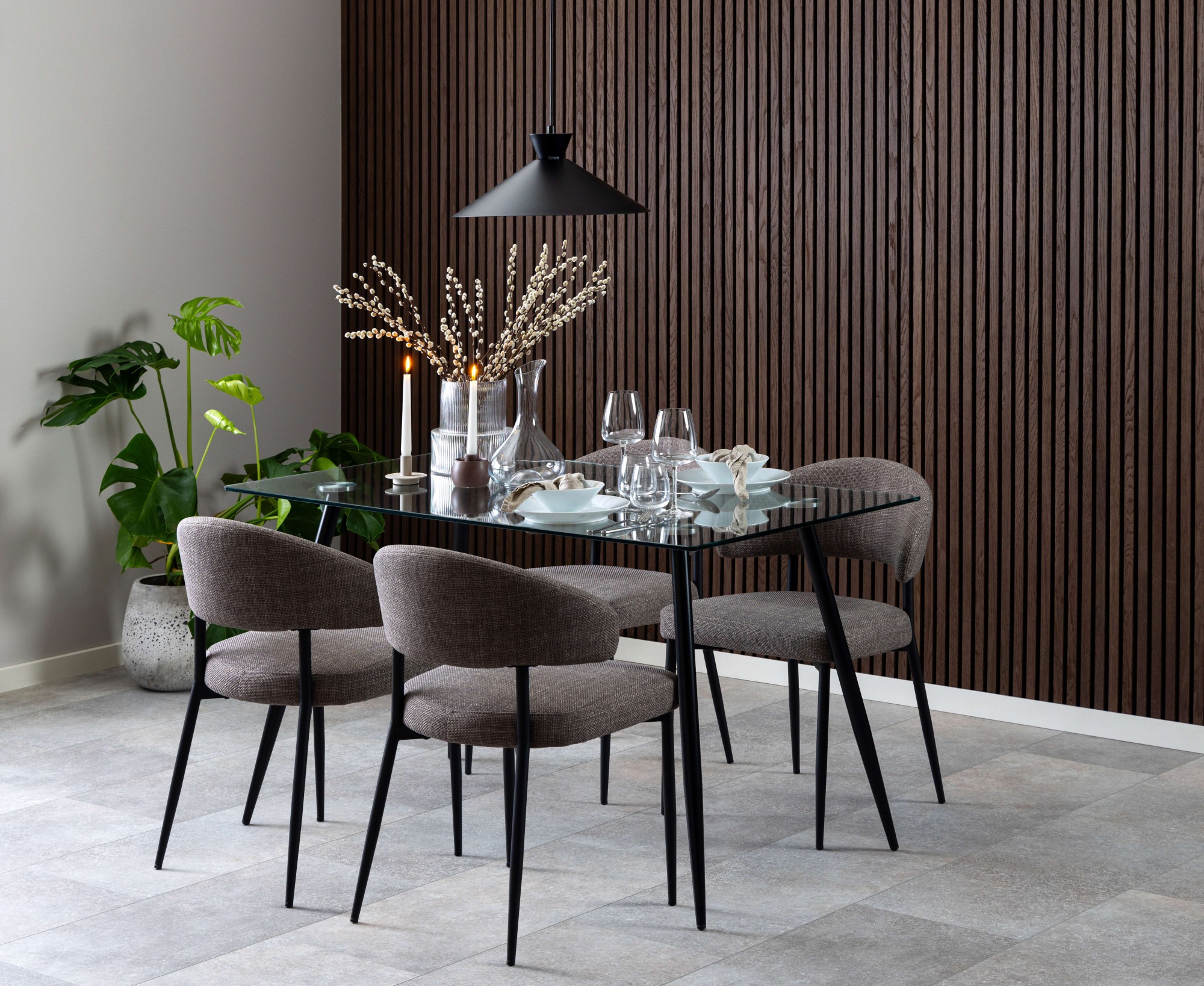 ACTONA GROUP Esszimmerstuhl »Edina 2er Set, Stoff - bequem & stilvoll, mehrere Farben, moderne« () Gepolstert, weicher Bezug & hoher Sitzkomfort, schwarze Stahlbeine