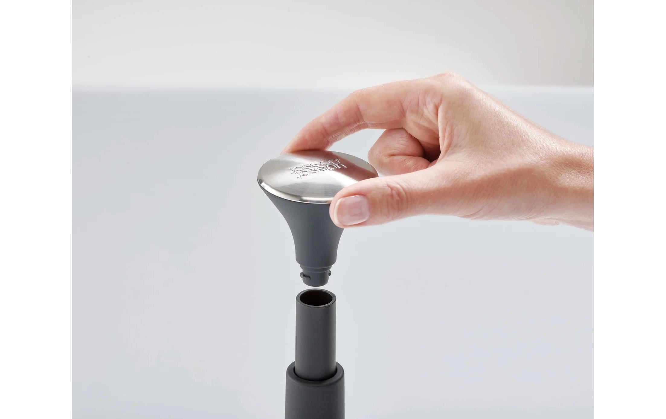 Joseph Joseph Küchenrollenhalter »Push+Tear 15 x 32 cm«