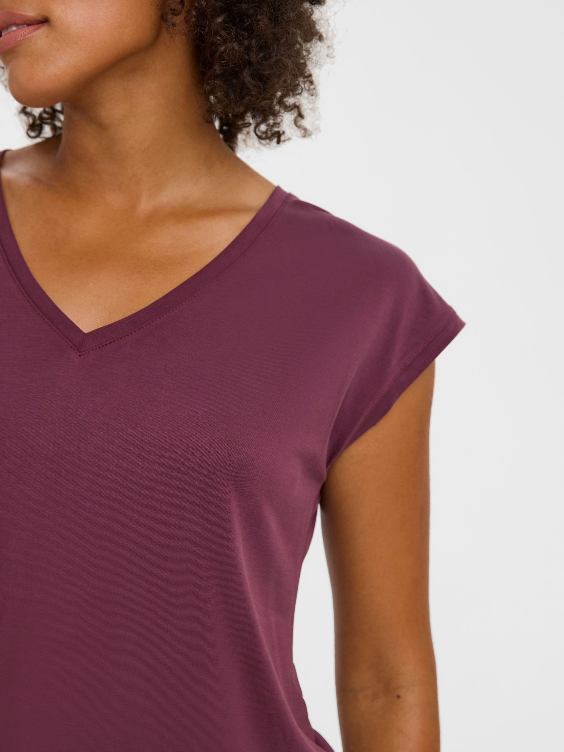 Vero Moda V-Shirt »VMFILLI SS V-NECK TEE GA NOOS«