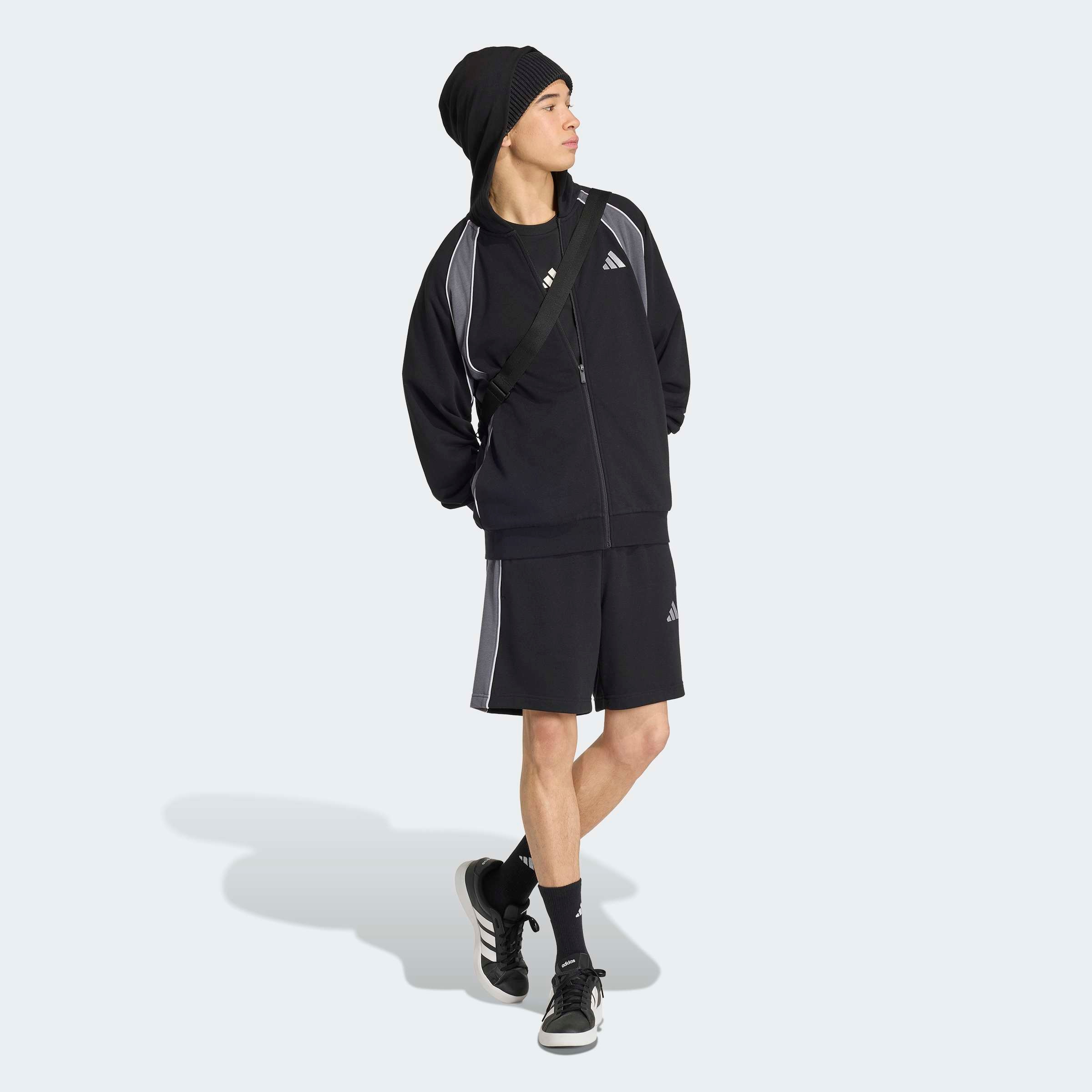 adidas Sportswear Kapuzensweatshirt »SEASONAL ESSENTIALS COLOUR BLOCK FRENCH TERRY FULL-ZIP HOODED TRACK«, mit Reissverschluss, normale Schnittform
