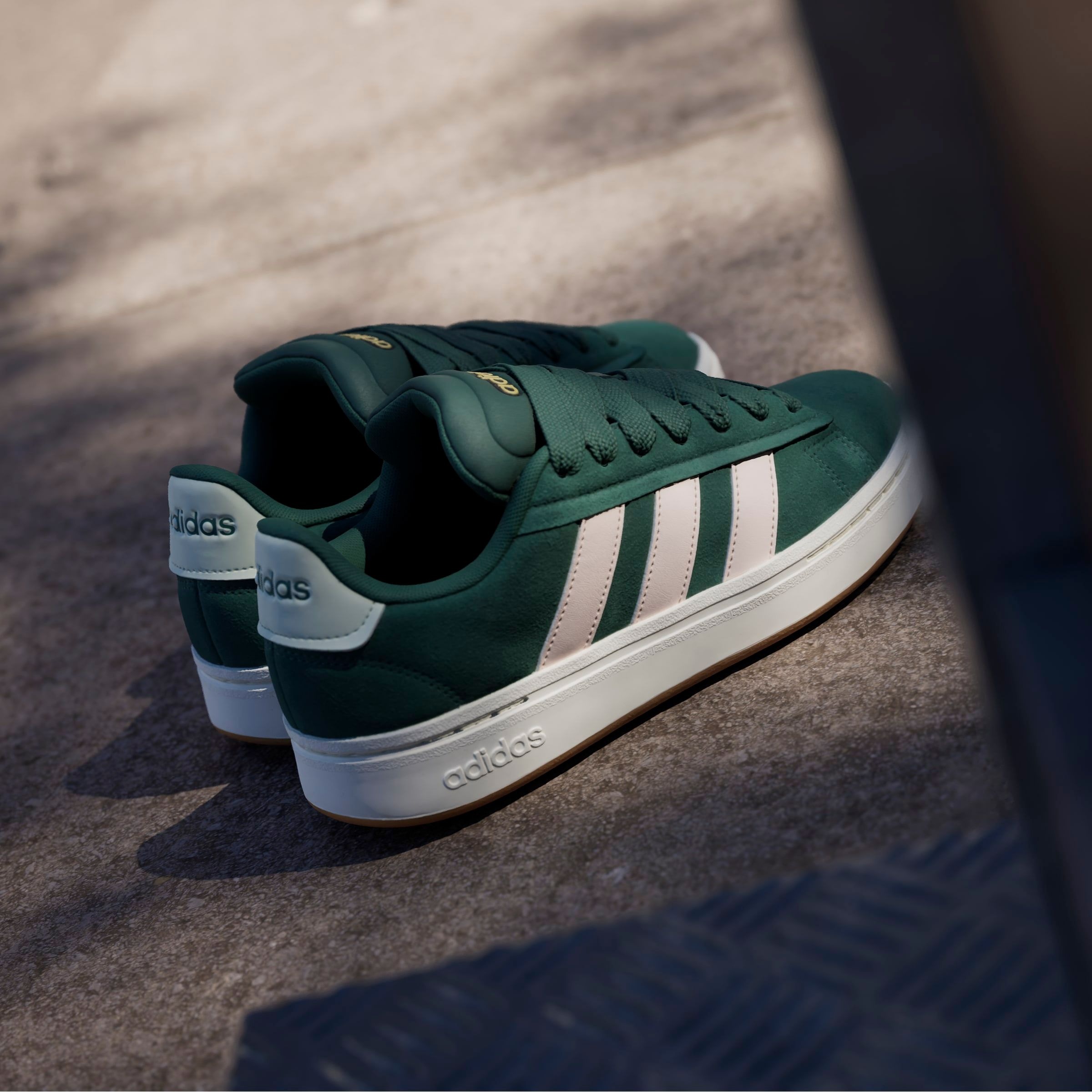 adidas Sportswear Sneakers »GRAND COURT ALPHA«  Design inspiriert vom adidas Campus 00