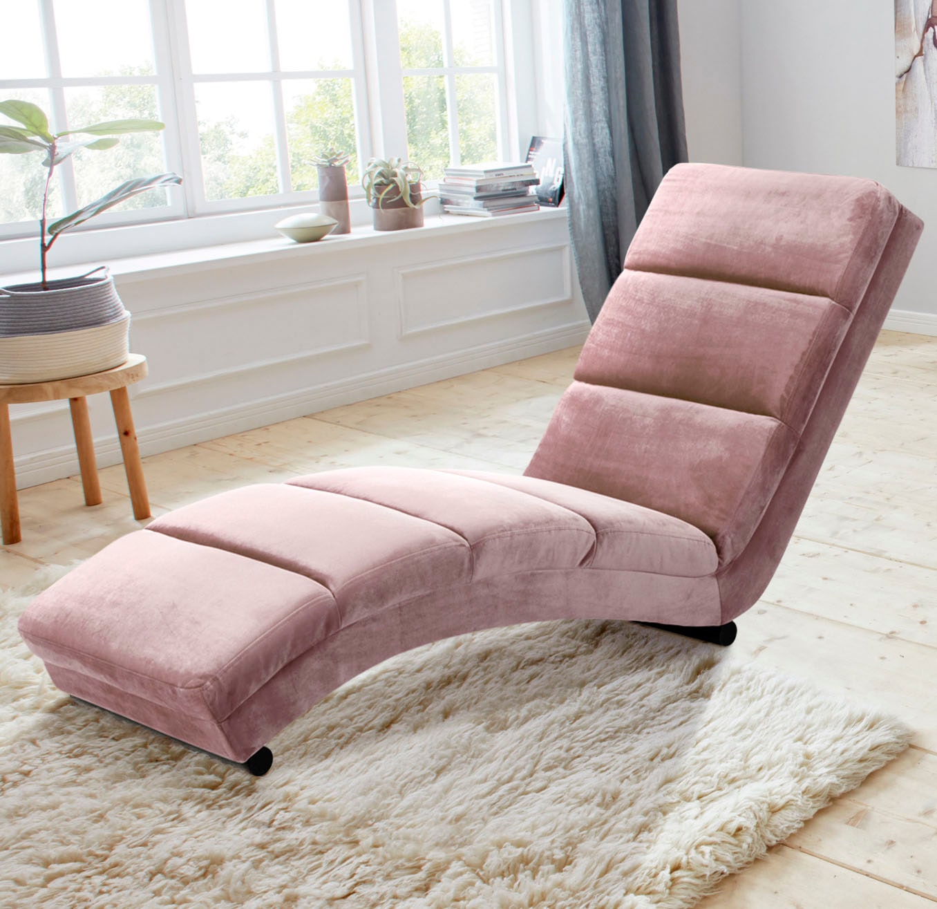 ACTONA GROUP Chaise longue »Sigmund« avec pieds en métal noirs laqués poudre et revêtement en velours