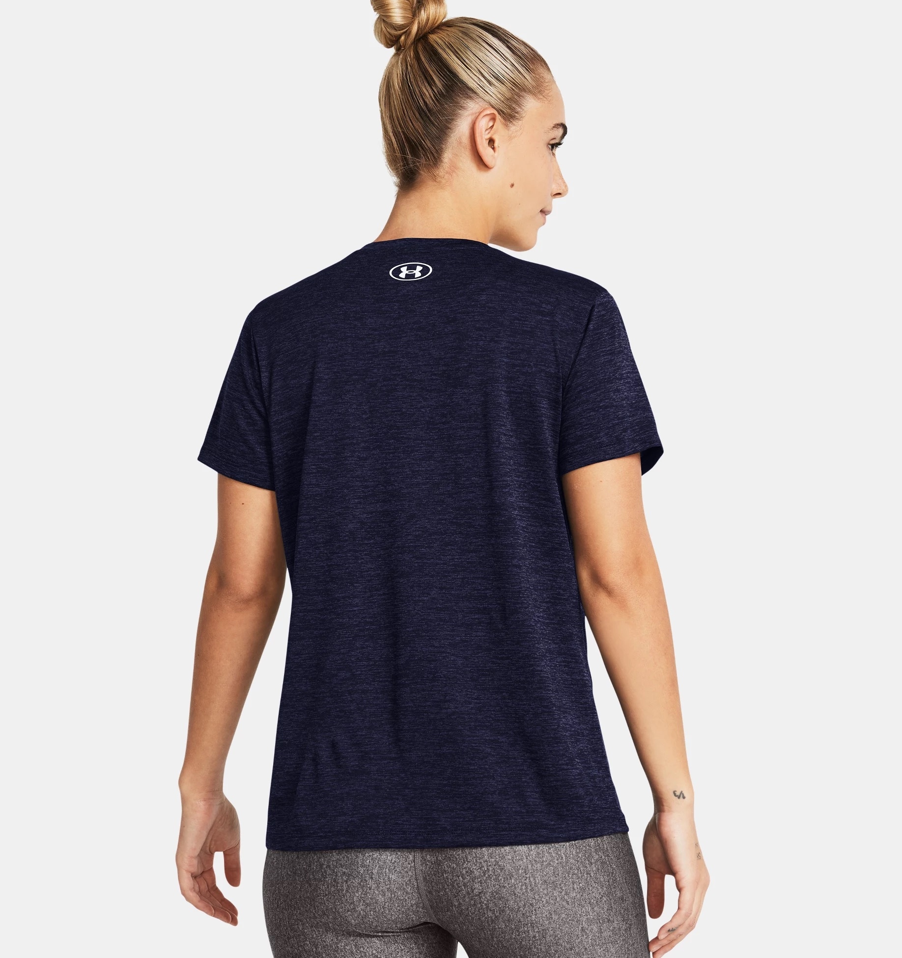 Under Armour® T-shirt d'entraînement »TECH SSV- TWIST« Kurzarm, atmungsaktiv, schnell trocknend, mit V-Ausschnitt