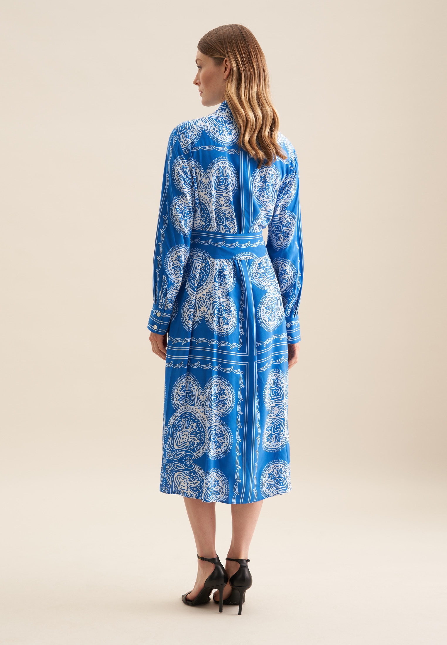 seidensticker Sommerkleid »Schwarze Rose« 1/1 Kragen Tuchprint