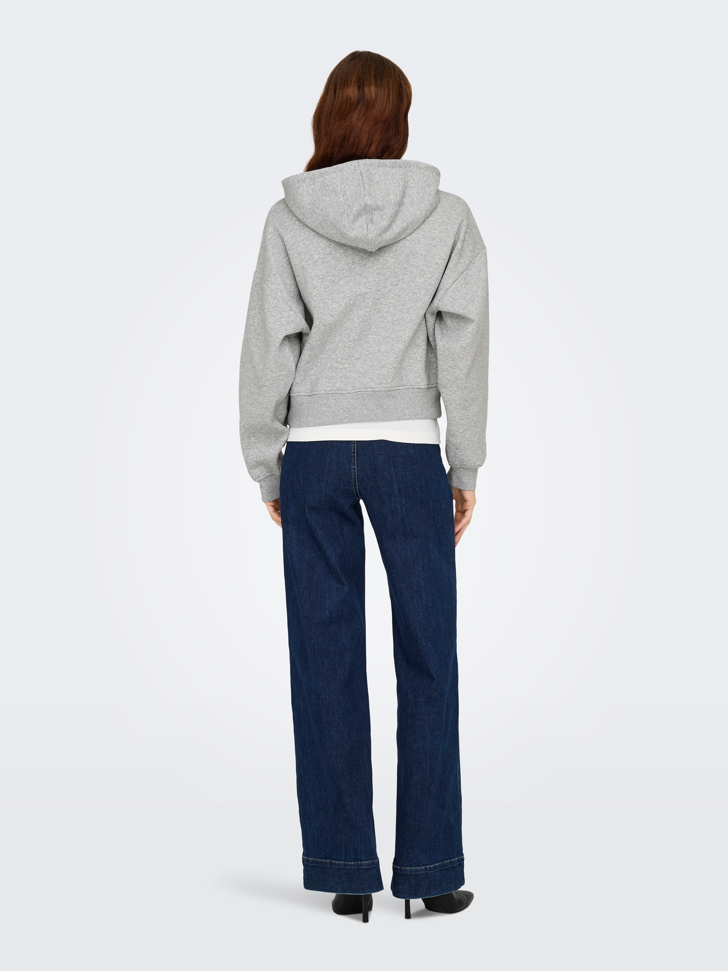 ONLY Sweat à capuche »ONLSWEAT LIFE L/S HOODIE CROPPED SWT«, mélange de coton, coupe ample
