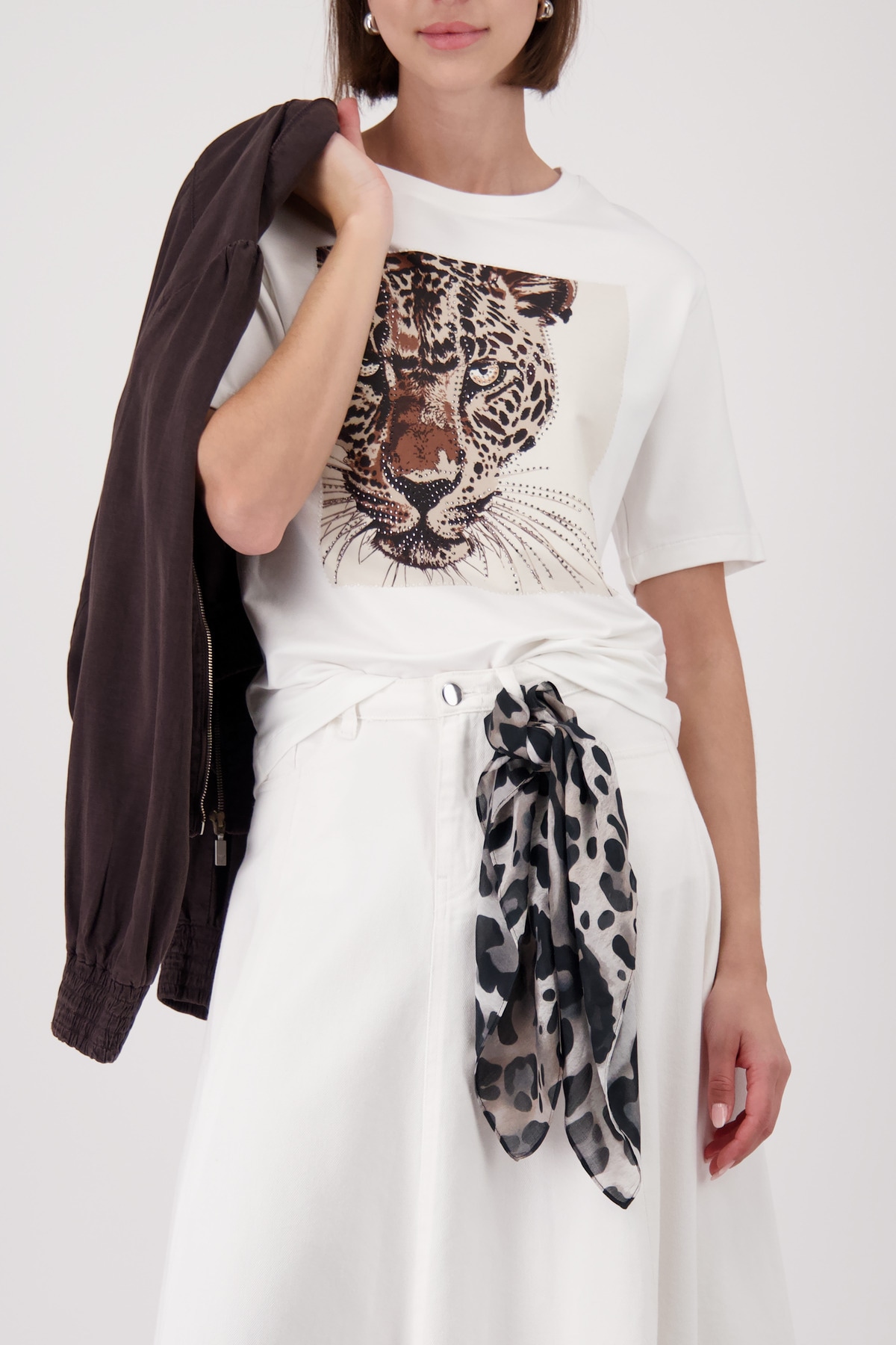 Monari Foulard de mode »Schal/Tuch Leodruck allover« Regular fit mit Leomuster