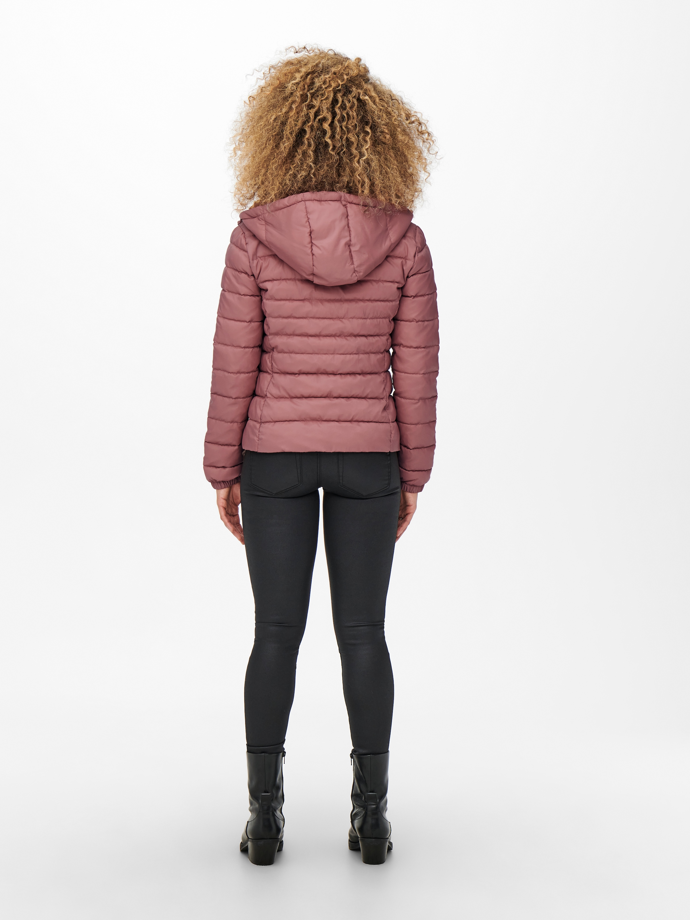 ONLY Veste matelassée »ONLTAHOE HOOD JACKET OTW NOOS« mit Kapuze in modisch kurzer Form