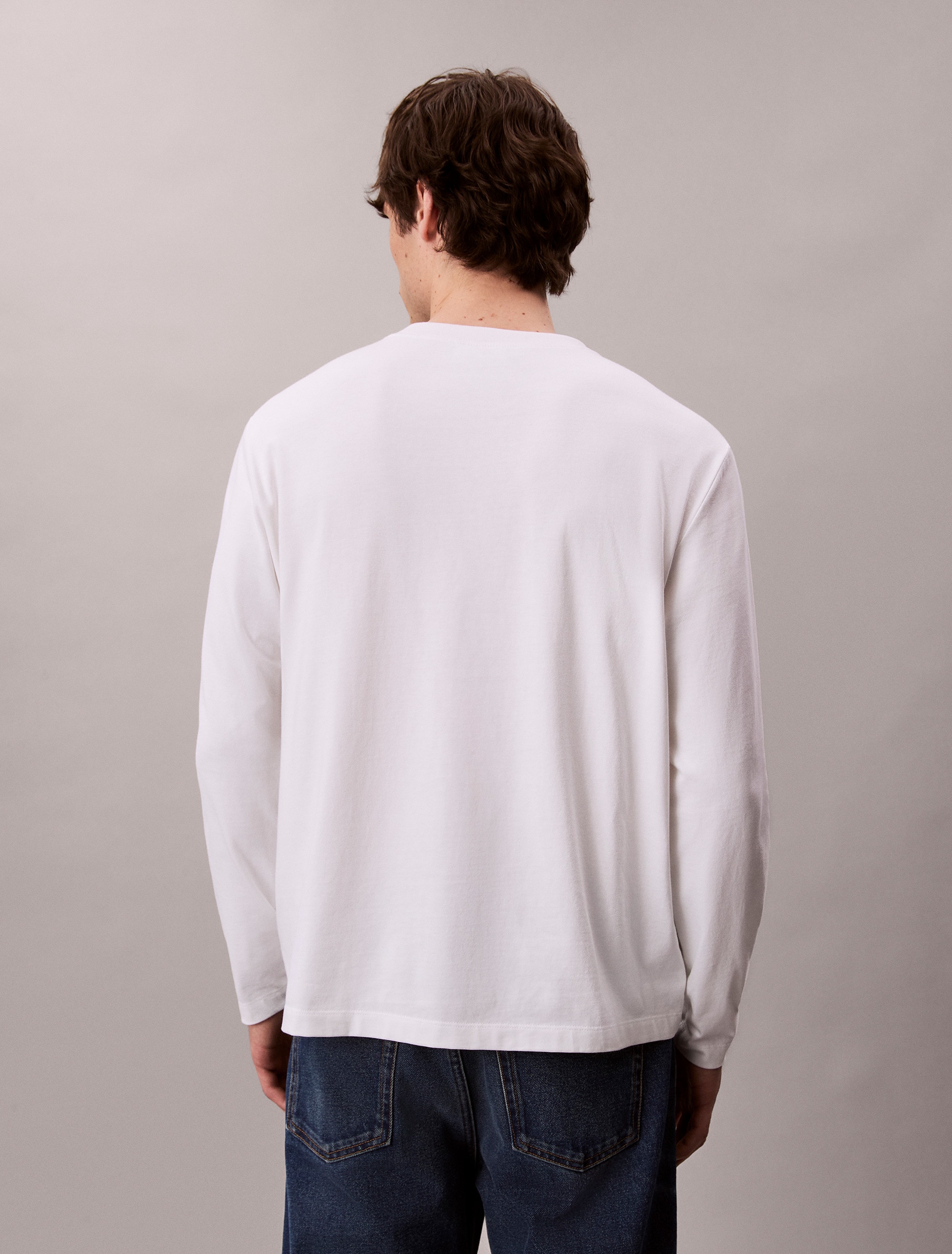 Calvin Klein Langarmshirt »LS RLXD STANDARD LOGO CREWNK TEE« Rundhalsausschnitt, relaxed fit