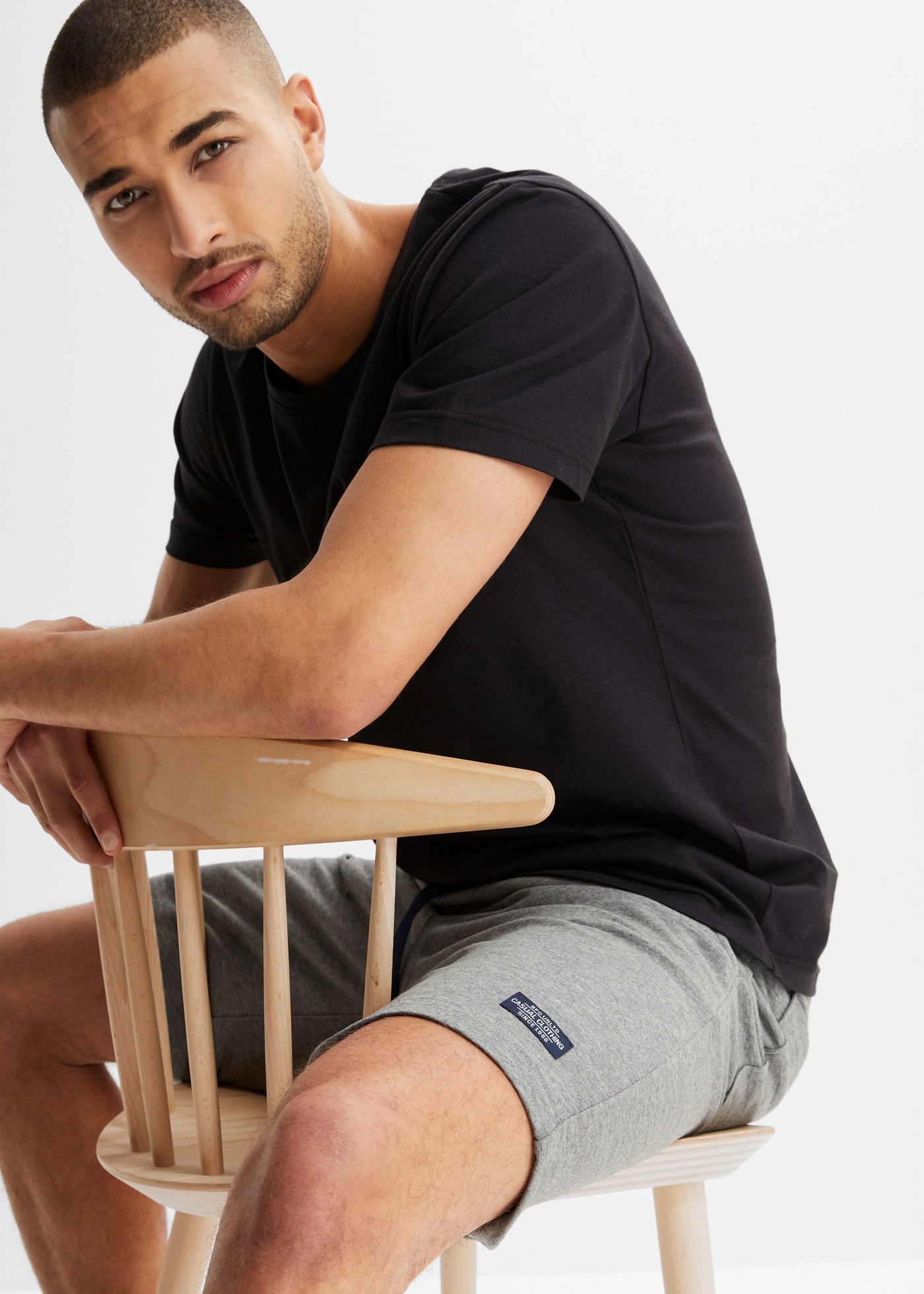 bonprix Sweatbermudas  aus Baumwolle, Regular Fit, mit vier Taschen