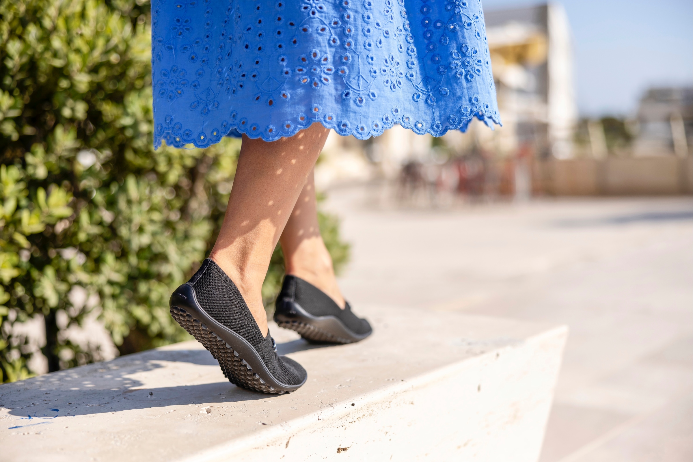 Leguano Chaussures pieds nus »LADY FAMOUS«  flats, ballerines, chaussures confort avec chaîne décorative dorée