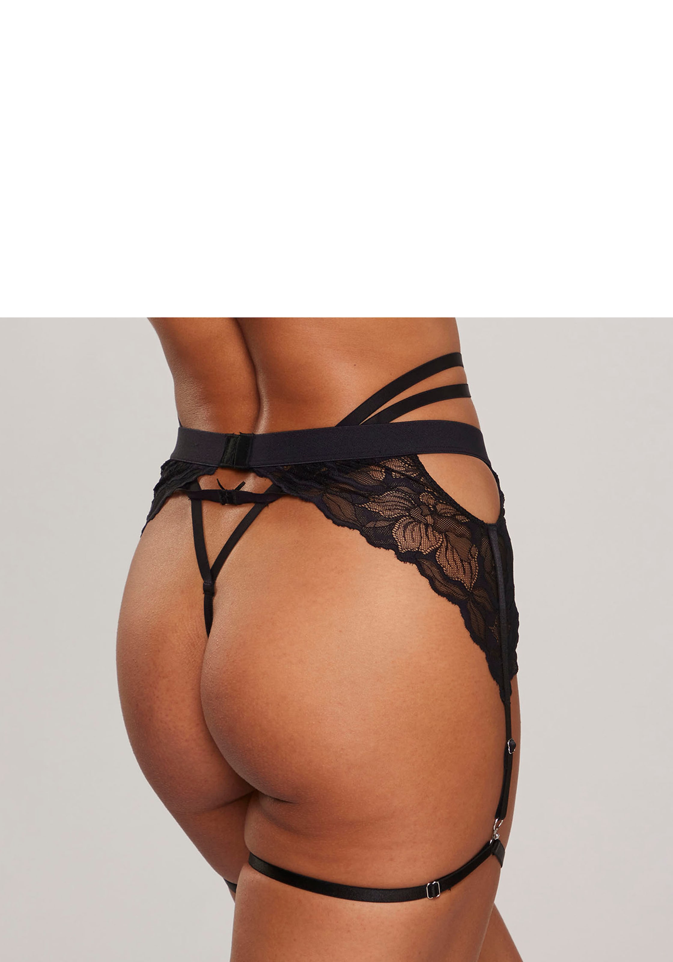 LASCANA String mit extravaganter Bänder-Optik und sexy Cut-Out