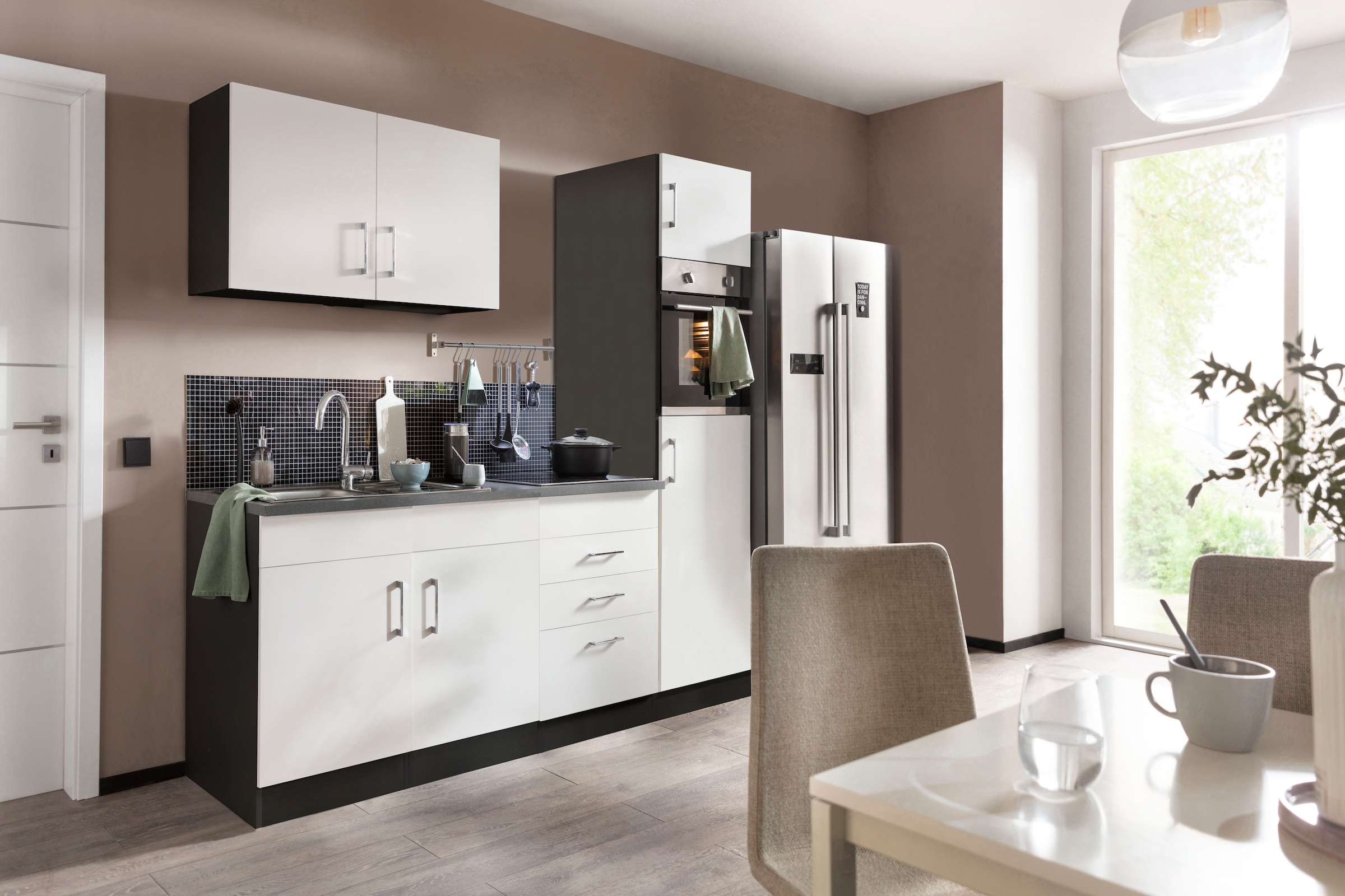 KOCHSTATION Kitchenette »KS-Paris – Küchen mit einzigartigen Fotomotiven auf den Fronten« largeur 220 cm, au choix avec appareils électriques et induction