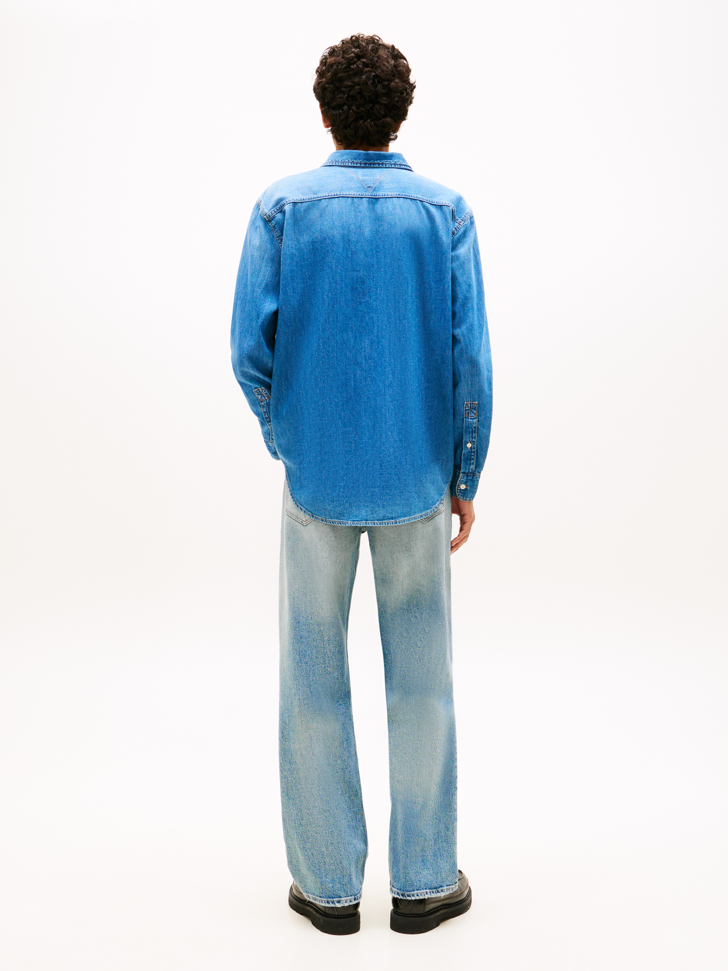 Tommy Jeans Chemise en jean »RELAXED DENIM SHIRT« Relaxed fit mit Brusttaschen