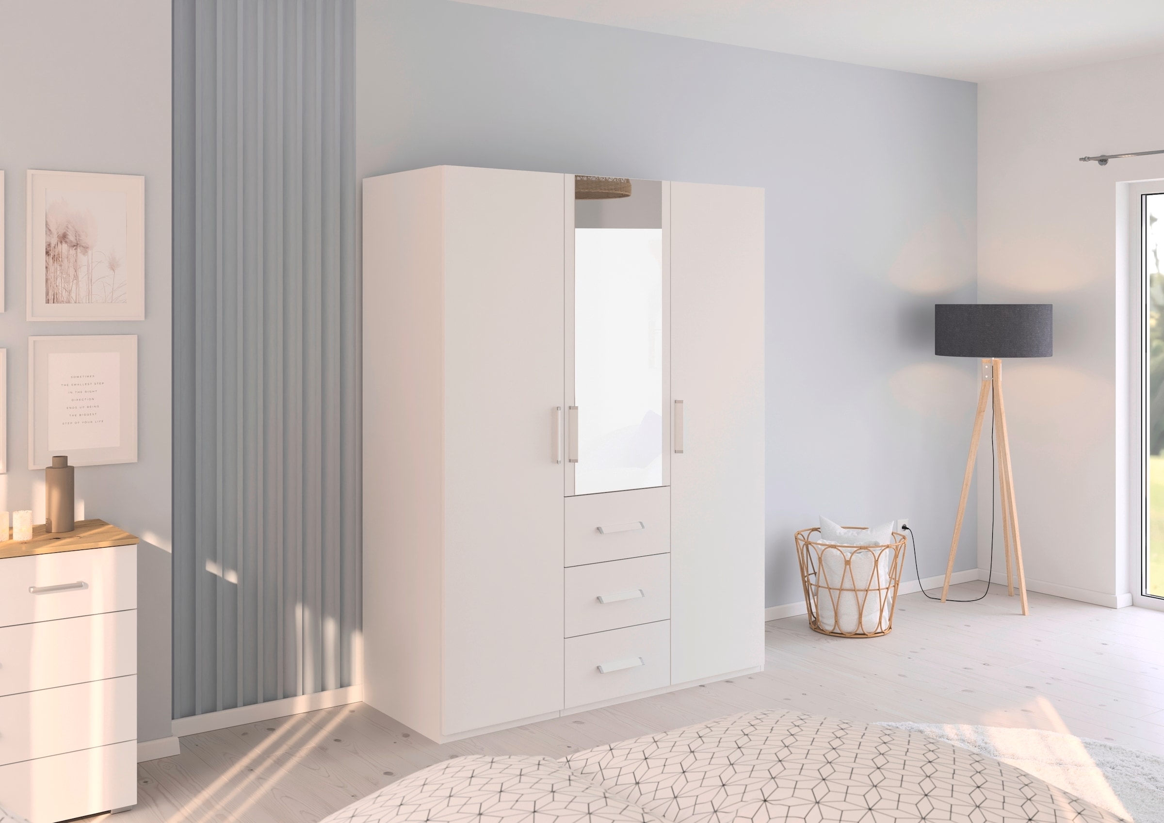 rauch Armoire à portes battantes »Kleiderschrank Schrank Garderobe Schlafzimmerschrank EVELYN« Disponible en 2 hauteurs 197 ou 210 cm, fonction SOFT-CLOSE incluse,  au style élégant avec tiroirs 3 largeurs et 2 hauteurs MADE IN GERMANY