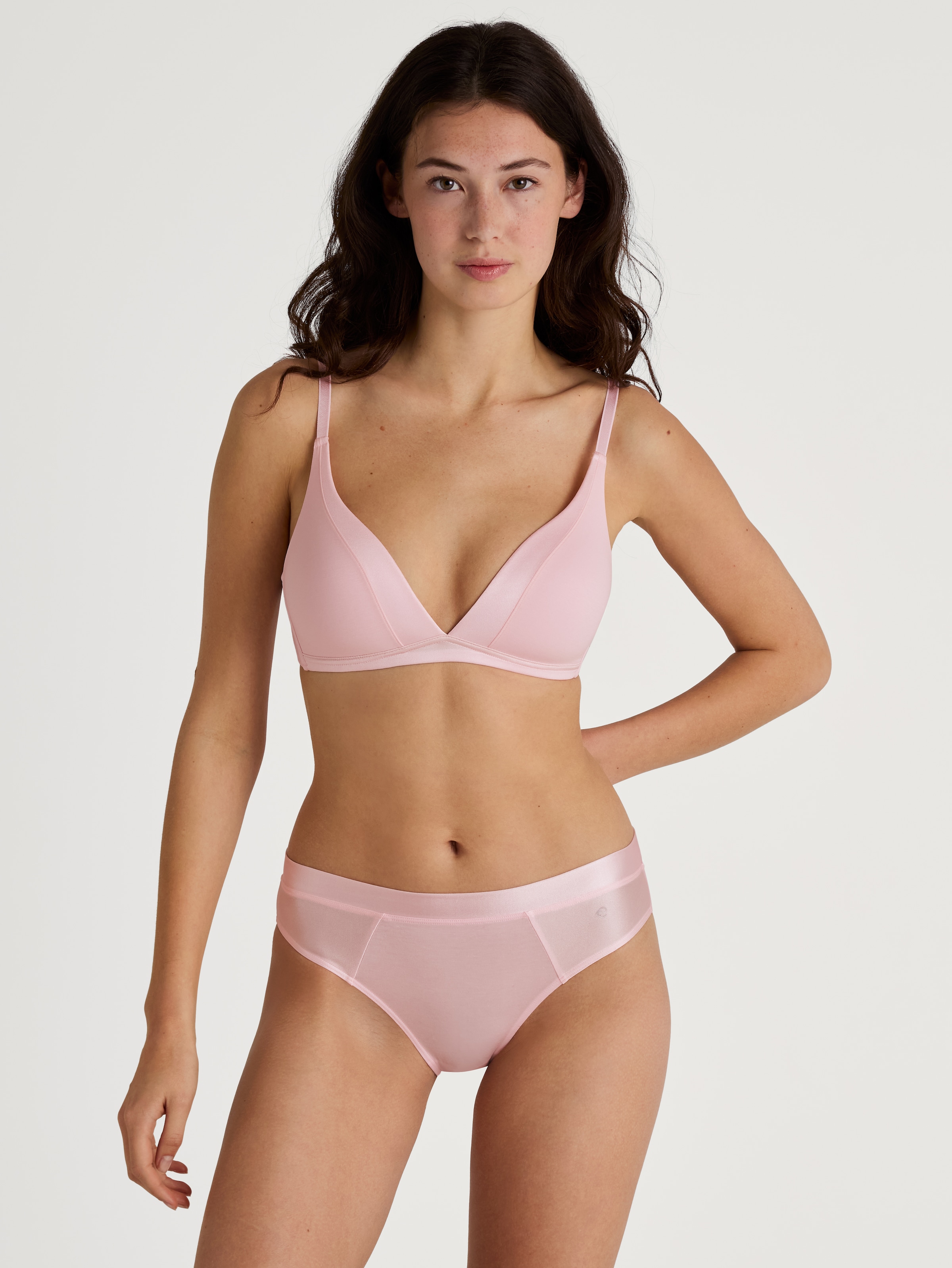 CALIDA Slip »Cate« schimmernde Satin-Blende, femininer Look, Single Jersey, elastisch