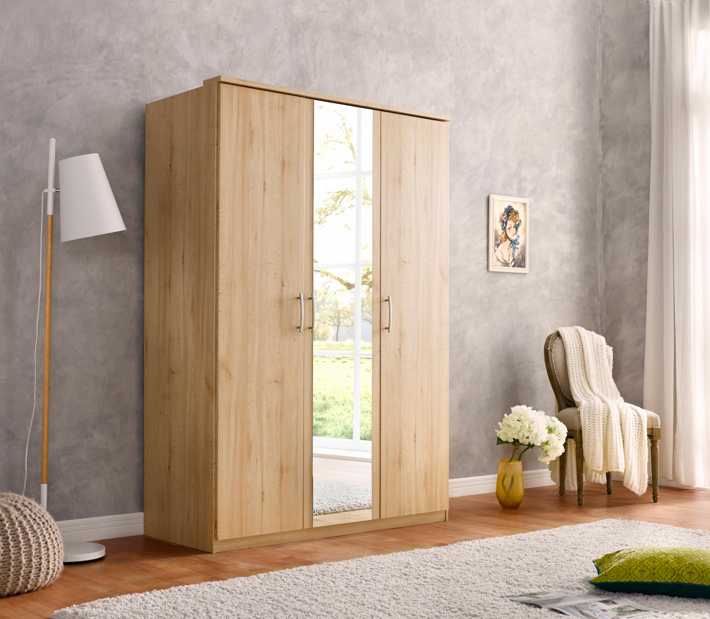 priess Armoires à vêtements »Husum« mit dekorativen Kranz, wahlweise mit Schubkästen