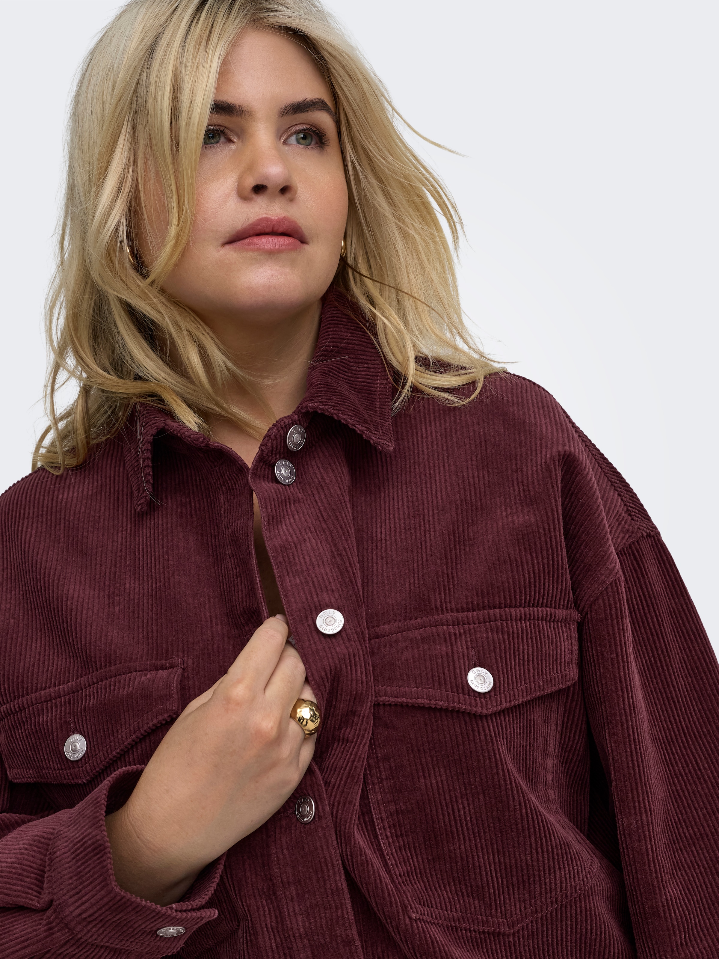 ONLY CARMAKOMA Blouse à manches longues »CARTIGGY L/S CORD SHACKET PNT NOOS« Coton, velours côtelé