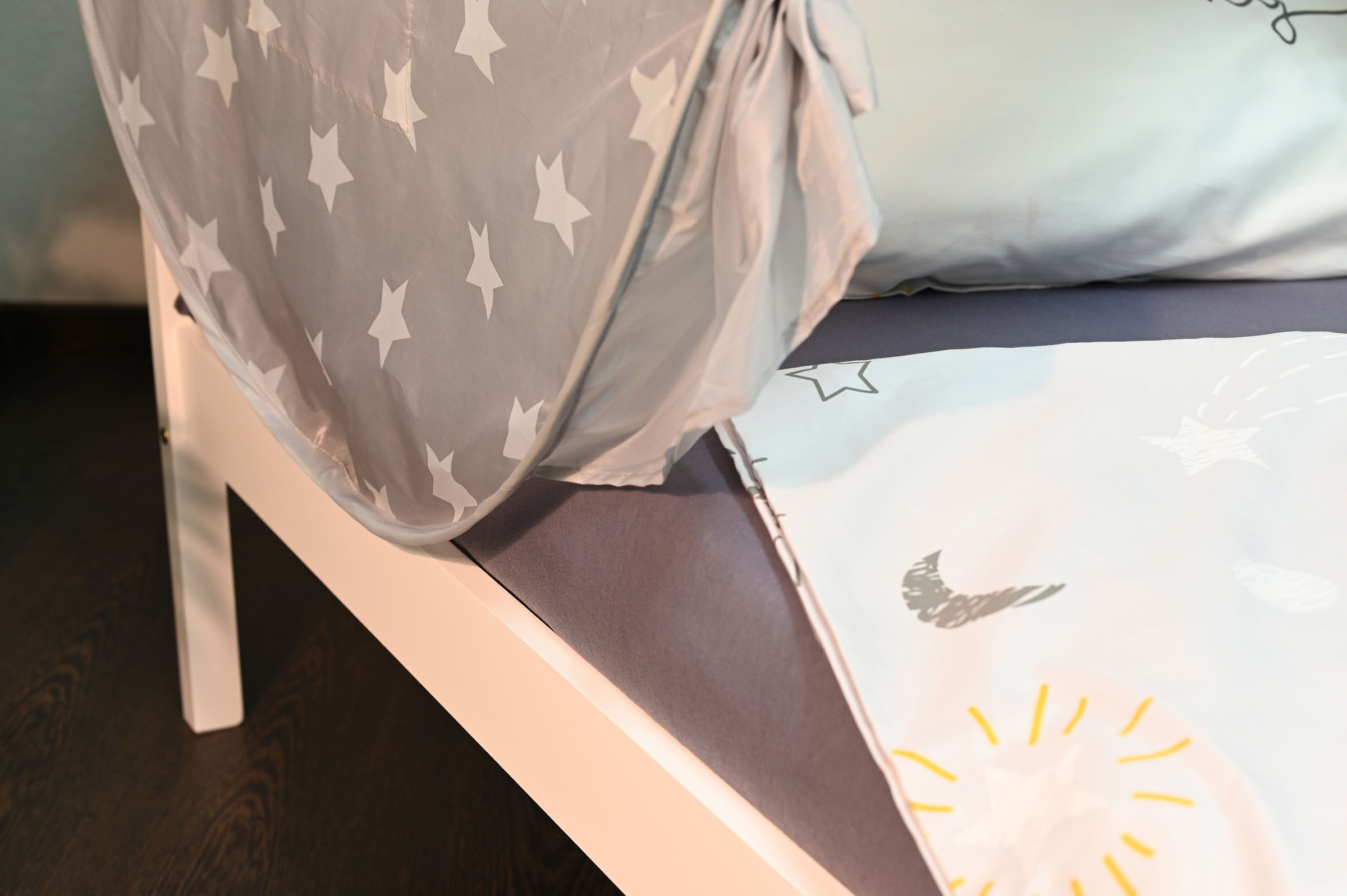 Knorrtoys® Tunnel de lit »Bettzelt, Grey White Stars«