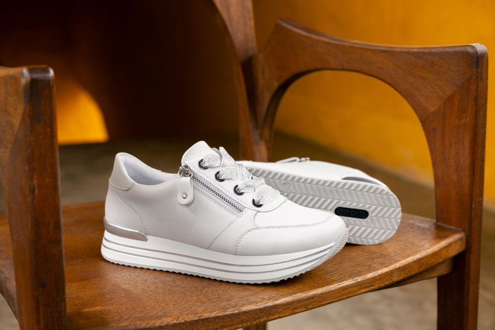 Remonte Plateausneaker  , Freizeitschuh, Halbschuh, Schnürschuh mit gepolstertem Schaftrand