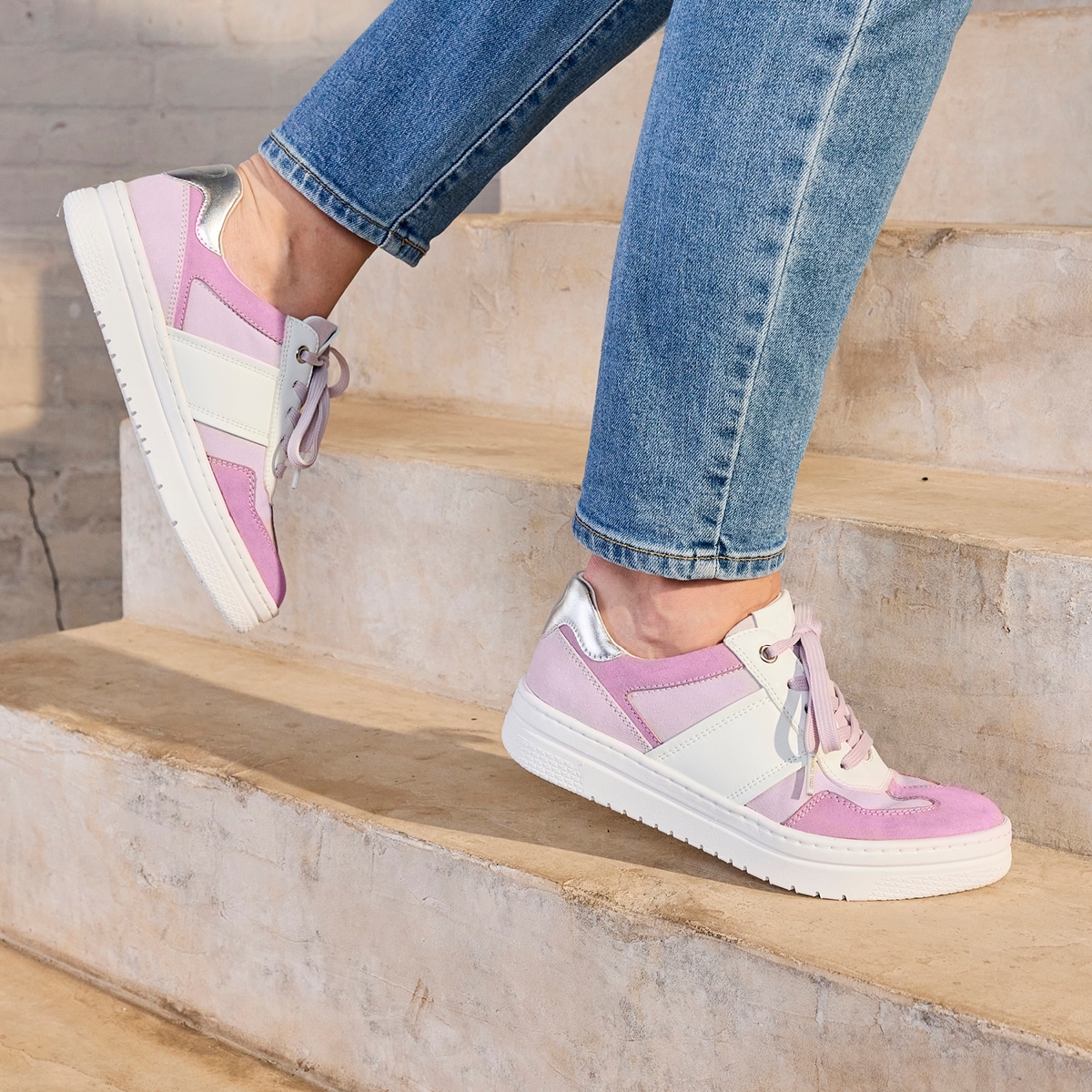 MARCO TOZZI Baskets à plateforme  chaussure de loisirs, chaussure basse, chaussure à lacets en version vegan