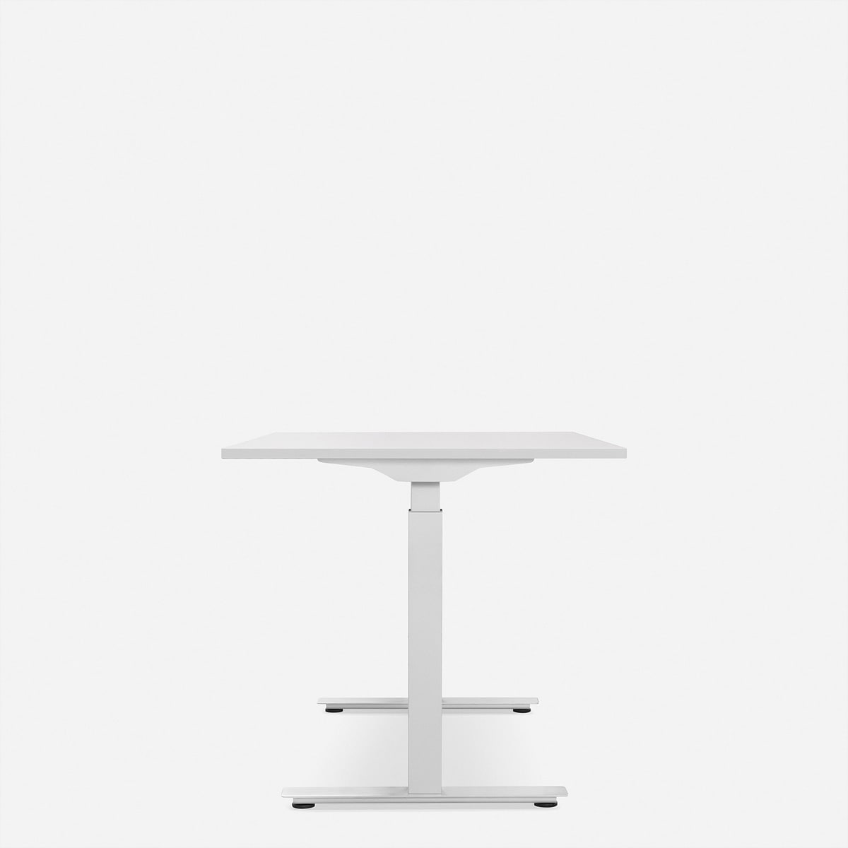   »WRK21 Schreibtisch Smart 140 x 80 cm, Höhenverstellbar, Weiss Uni / Weiss« ()