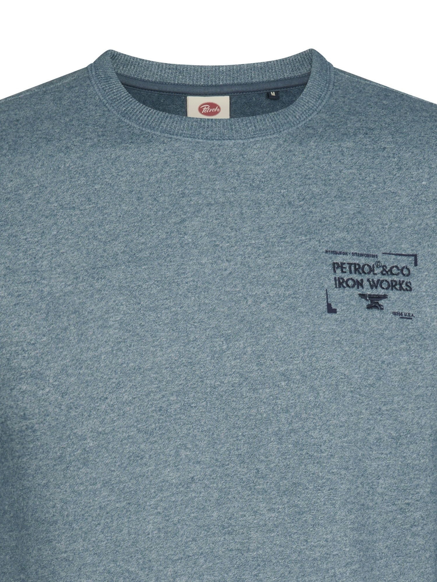 Petrol Industries Sweatshirt , mit Rundhalsausschnitt, kleine Logostickerei
