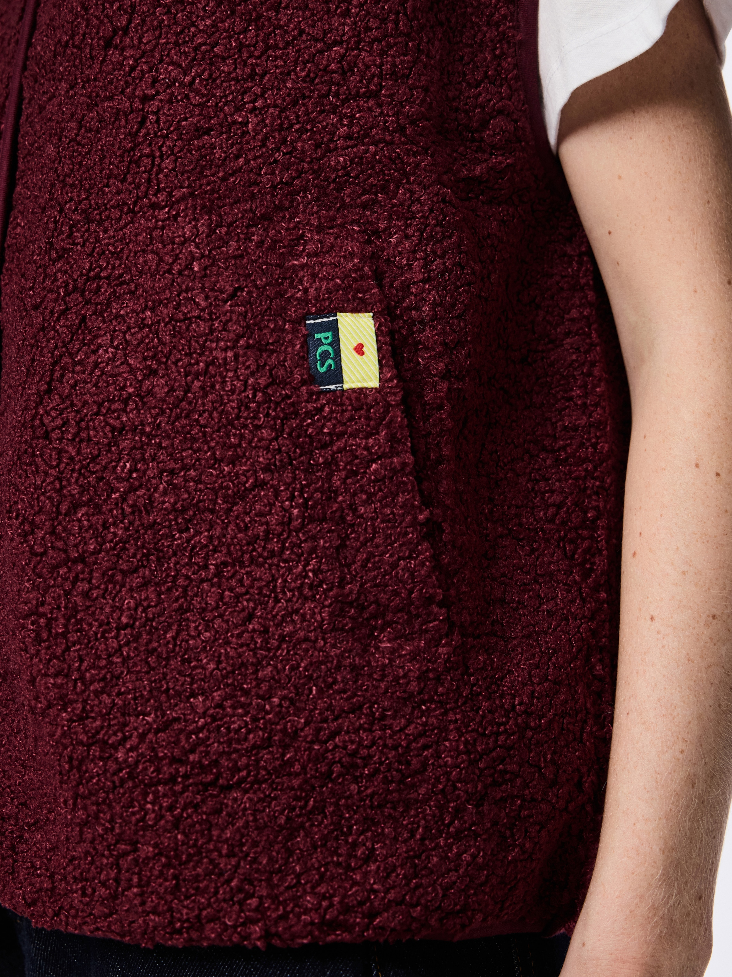 pieces Gilet en peluche »PCKATTY TEDDY VEST NOOS BC« fibre synthétique