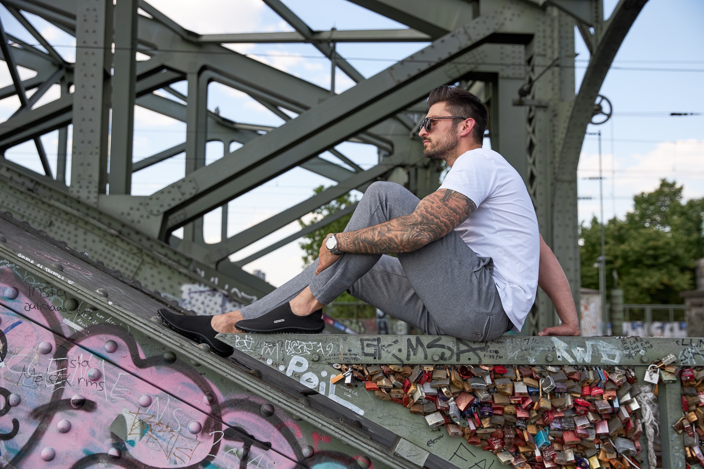 Leguano Barfussschuh »SCIO«  Slipper, Freizeitschuh, Bequemschuh mit seitlichem Logo-Emblem