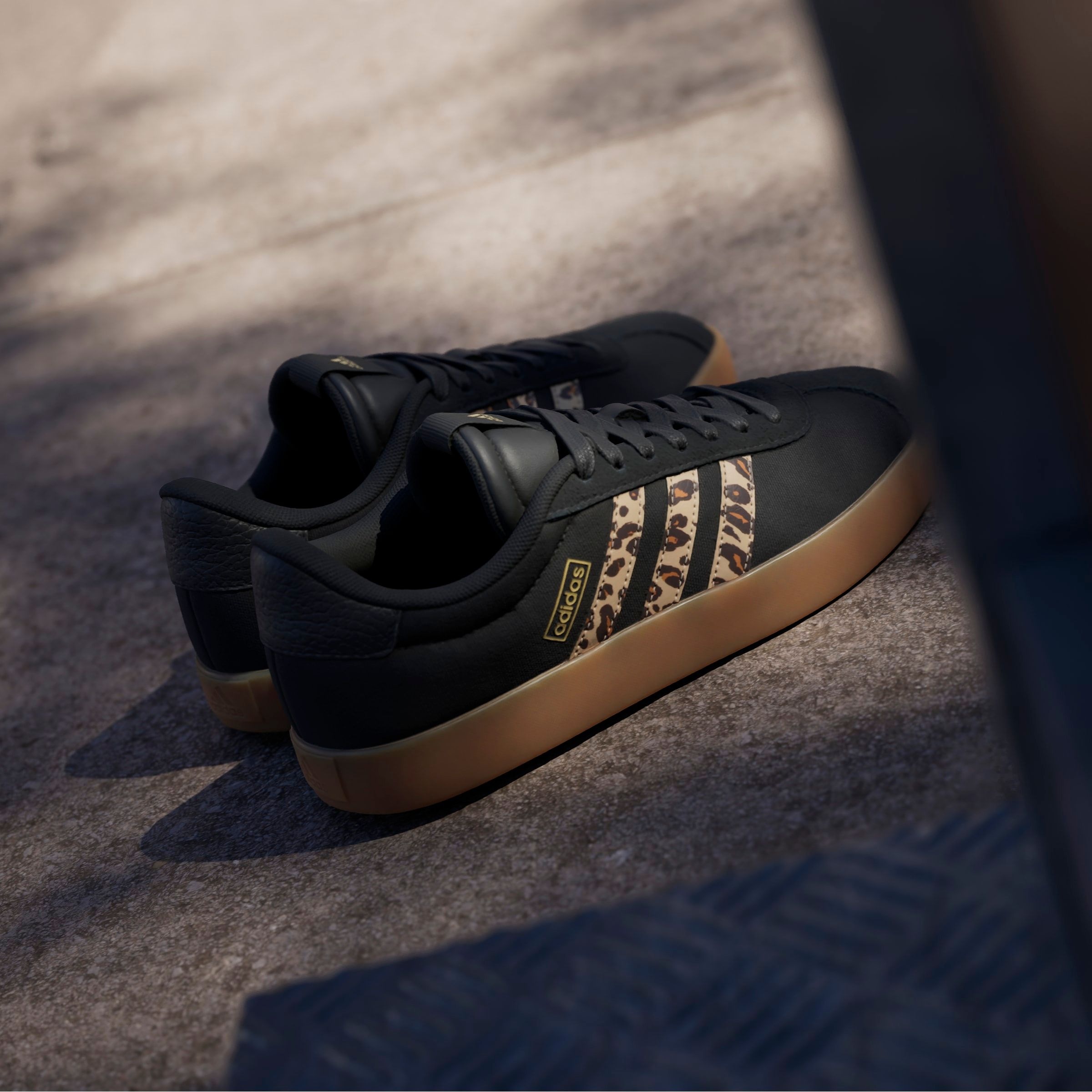adidas Sportswear Sneakers »VL COURT 3.0«  mit Leo Muster