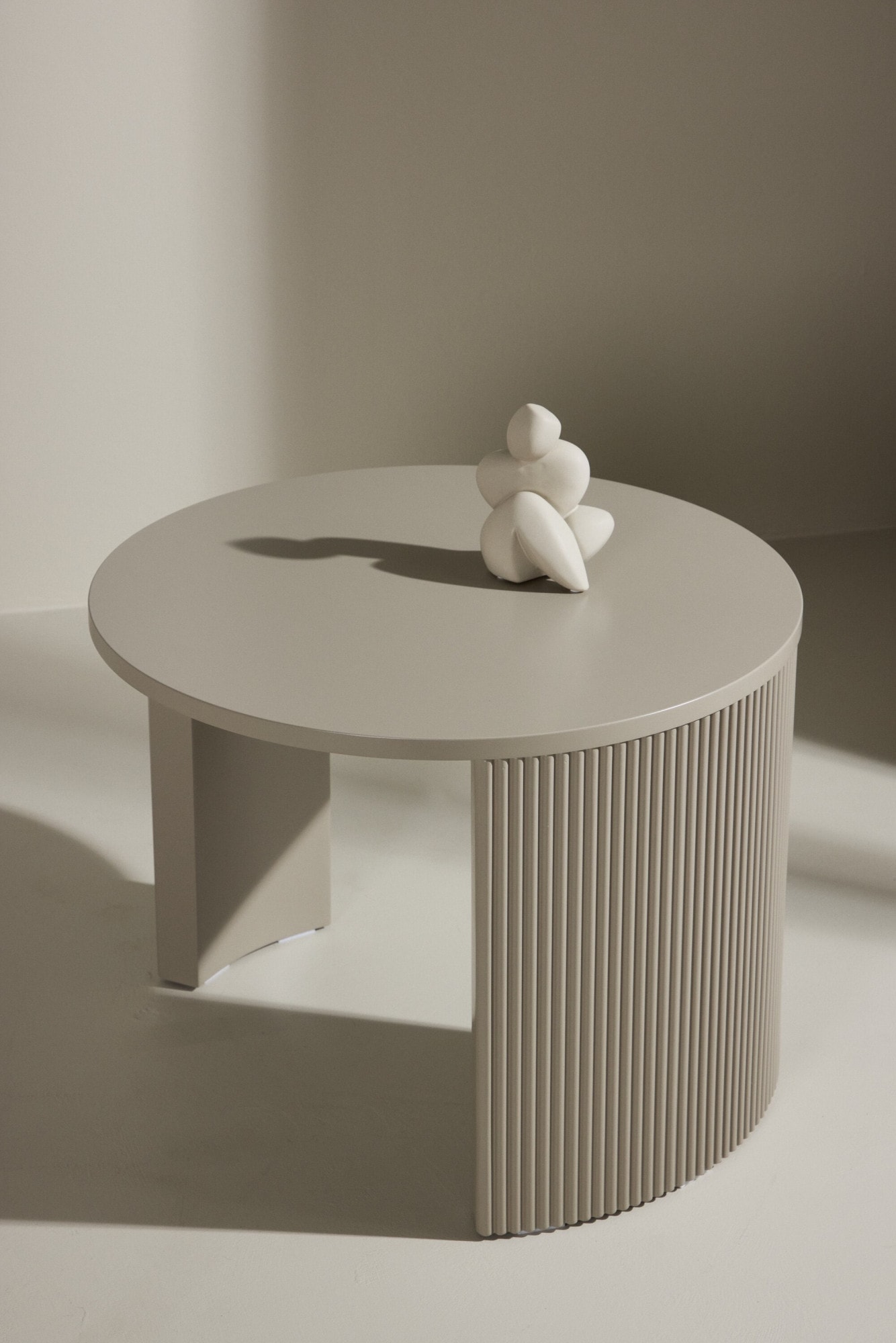 Venture Home Table basse Table basse, MDF, ronde, arrondie, compacte, discrète, classique