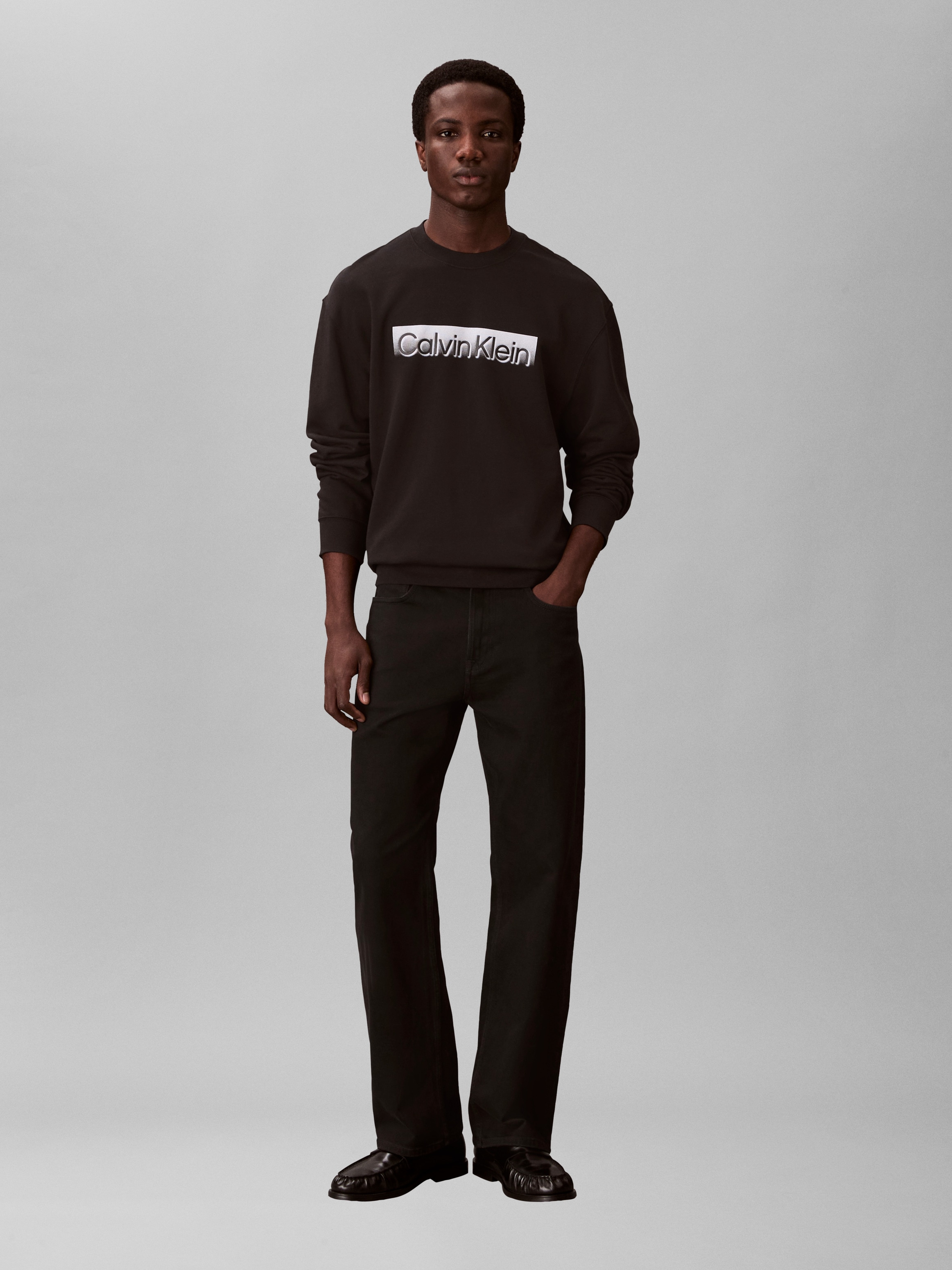Calvin Klein Sweat-shirt »EU SPORTSWEAR GRAPHIC CREWNECK«, coupe régulière avec impression logo
