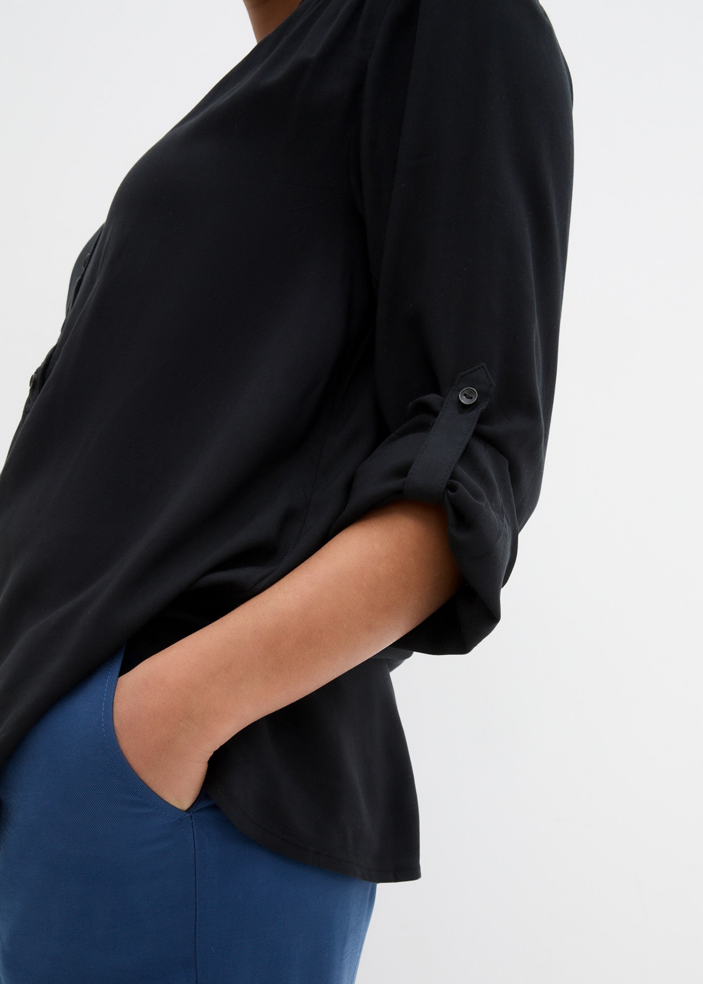 bonprix Tunika »Tunikabluse aus softer Viskose« Casual Stil, Regular Fit, mit Rundsaum, mit Knopfleiste