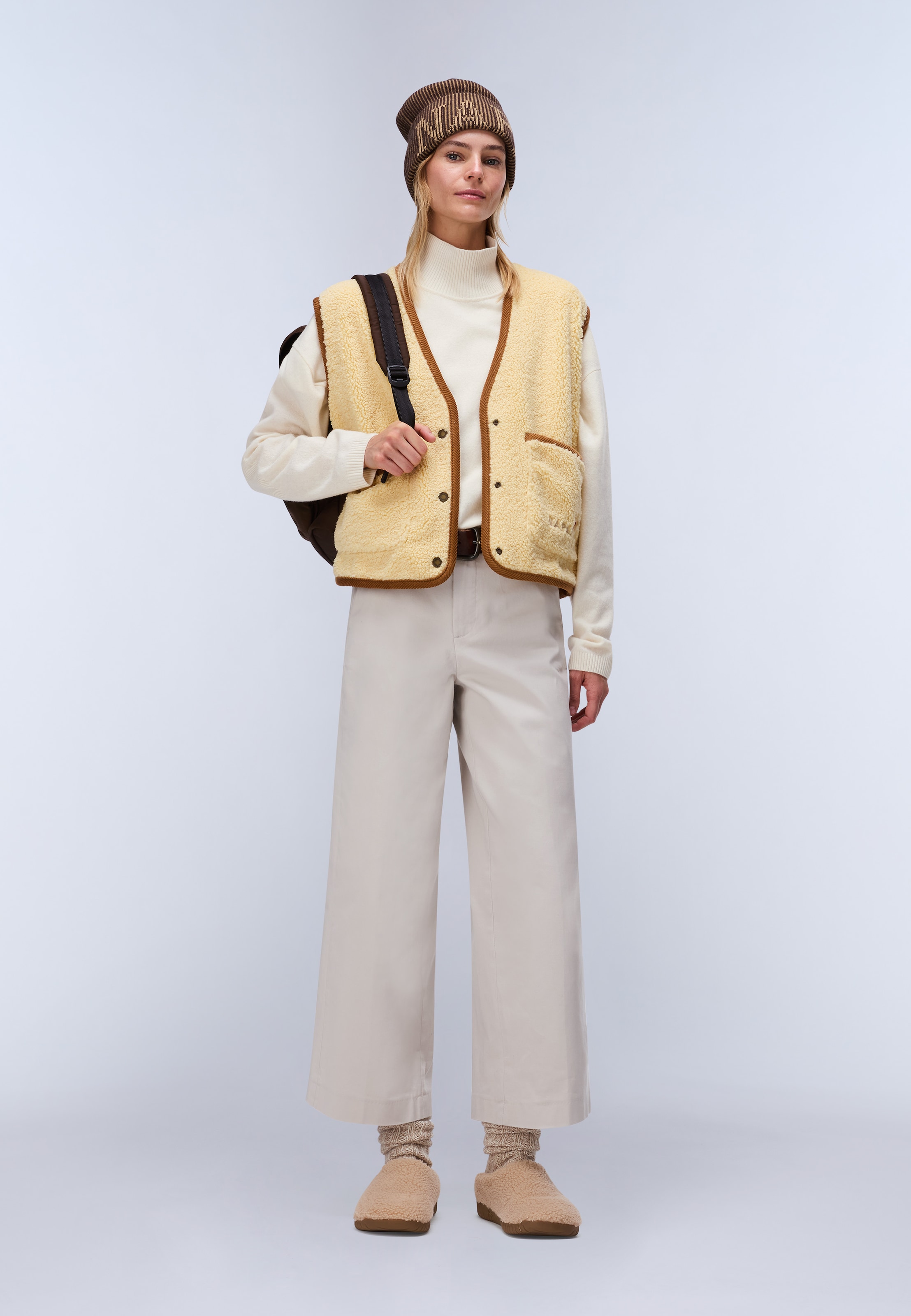 Napapijri Pull en tricot »D-MIS T W BEIGE DIMITY« style sportif, caractère tricot classique, en laine et polyamide