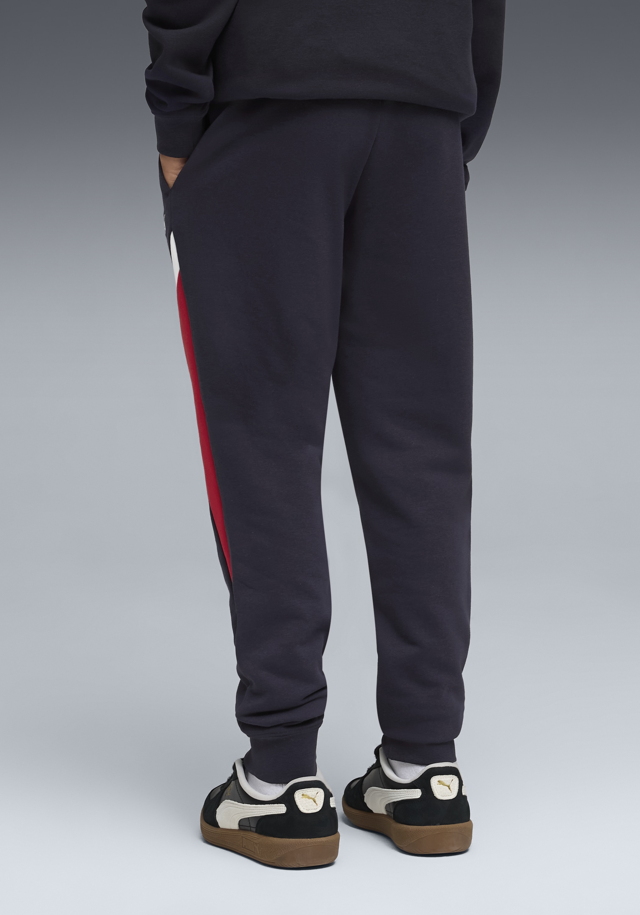 PUMA Pantalon de survêtement »ESS BLOCK SWEATPANTS TR B«  en mélange de coton, coupe régulière, style sportif