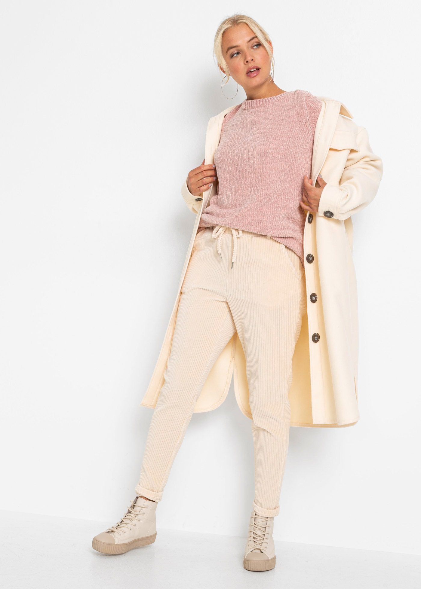bonprix Pull long »Chenille-Longpullover« en chenille, large encolure bateau, plus long au dos
