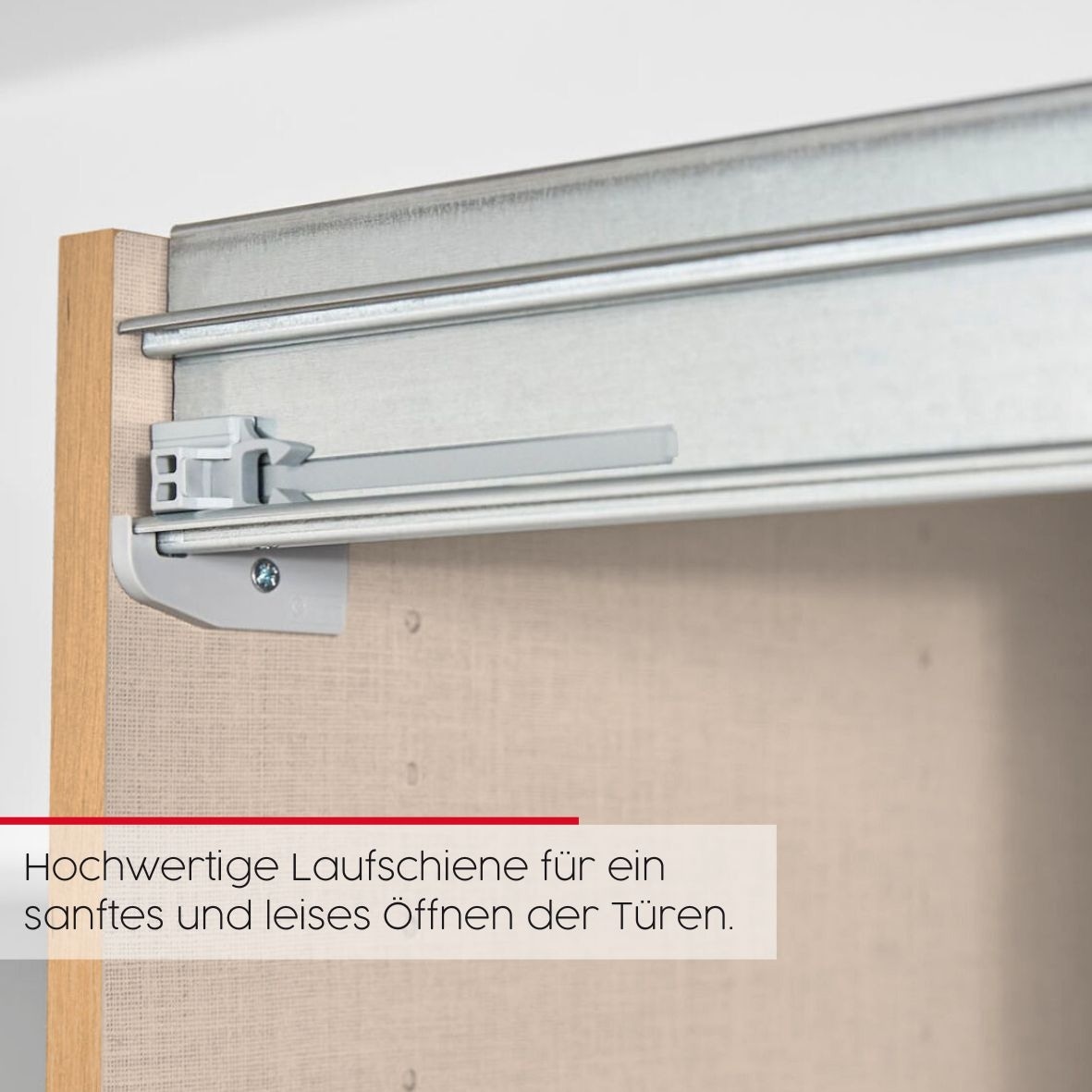 rauch Schwebetürenschrank »Kleiderschrank Schrank Garderobe Schlafzimmerschrank SCALE-LINE« edle Optik mit Bauchbinde in Korpusfarbe Dekorfront MADE IN GERMANY