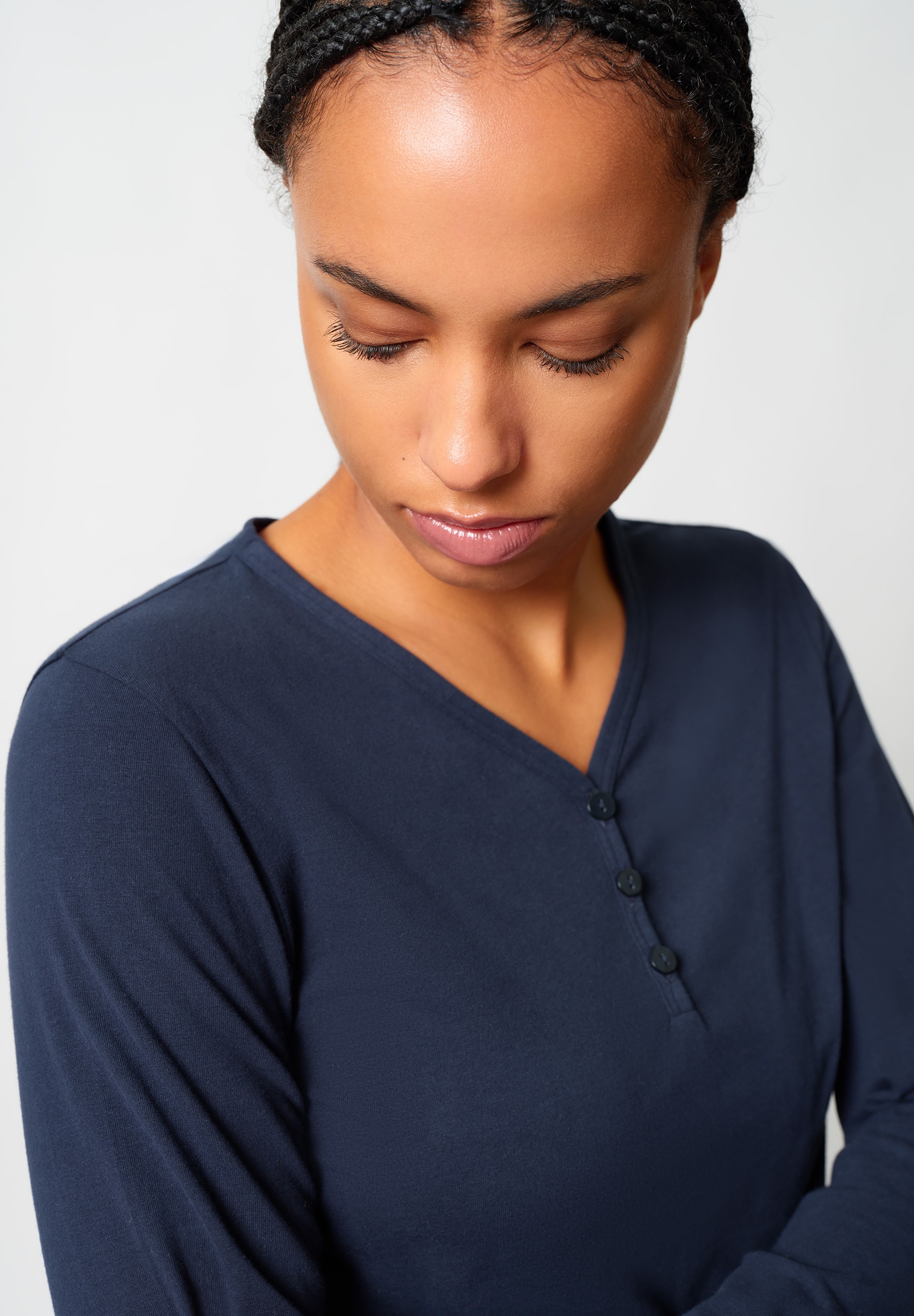 Skiny Pyjama »Night In Skiny Flanell« 2 pièces elastischer Bund, Bindeband, Oberteil mit Knöpfen, langärmelig