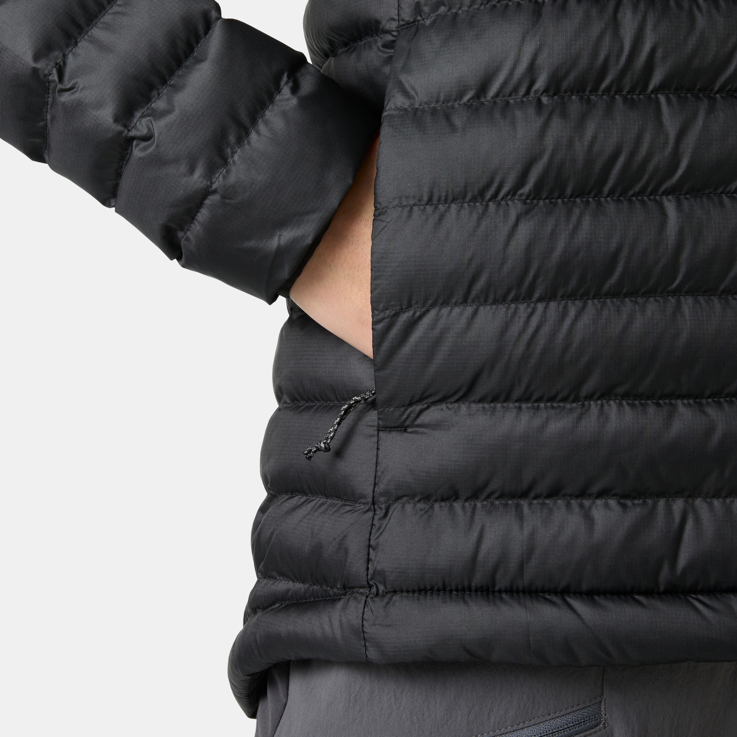 Helly Hansen Veste matelassée »W SIRDAL HOODED INSULATOR« avec isolation Ecoloft, tissu extérieur Ripstop résistant