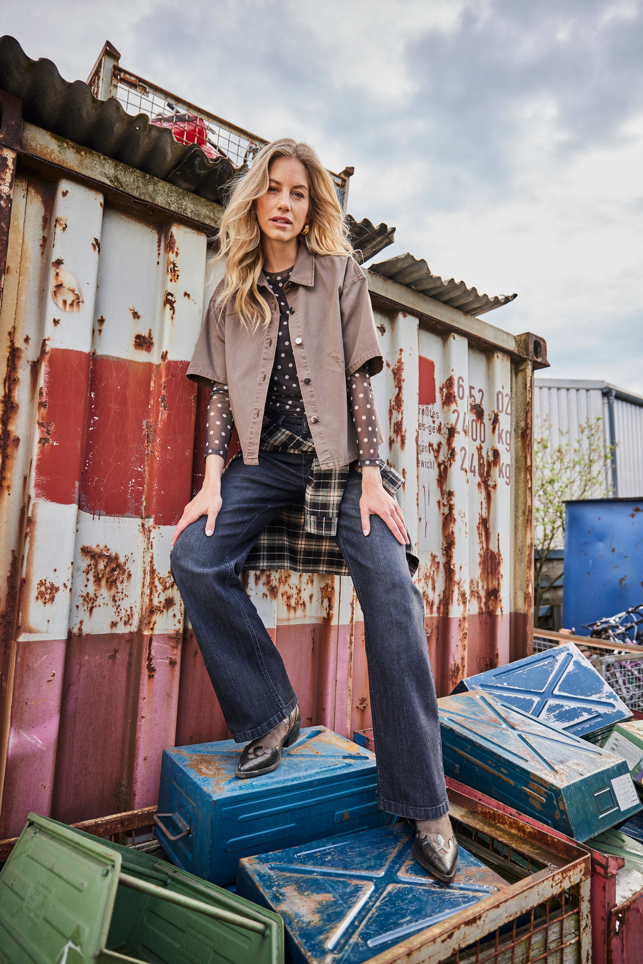 Aniston CASUAL Jeansbluse in trendiger Garment-Waschung - NEUE KOLLEKTION