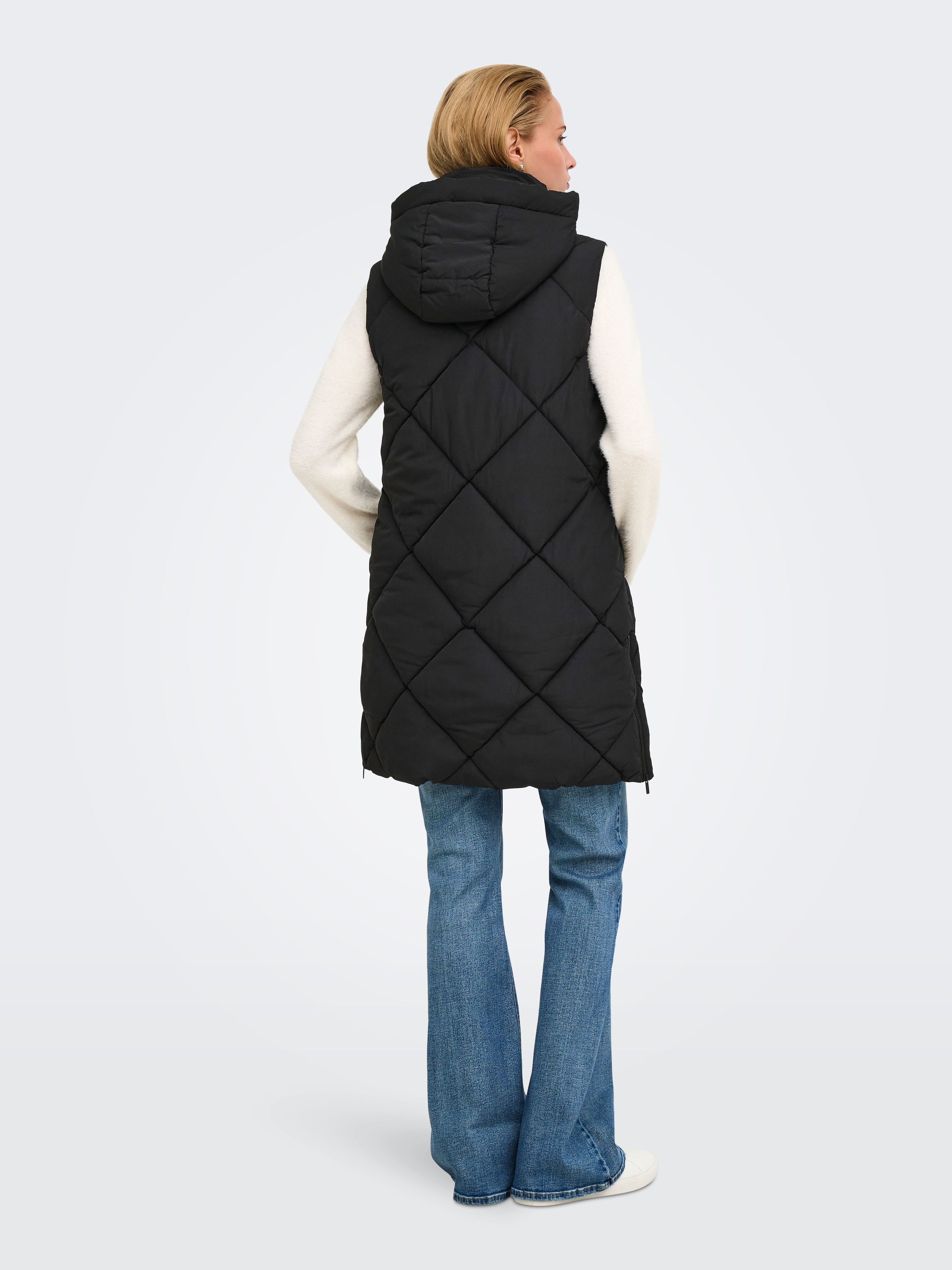 ONLY Gilet matelassé »ONLMAGGI HOOD WAISTCOAT CC OTW« fibre synthétique