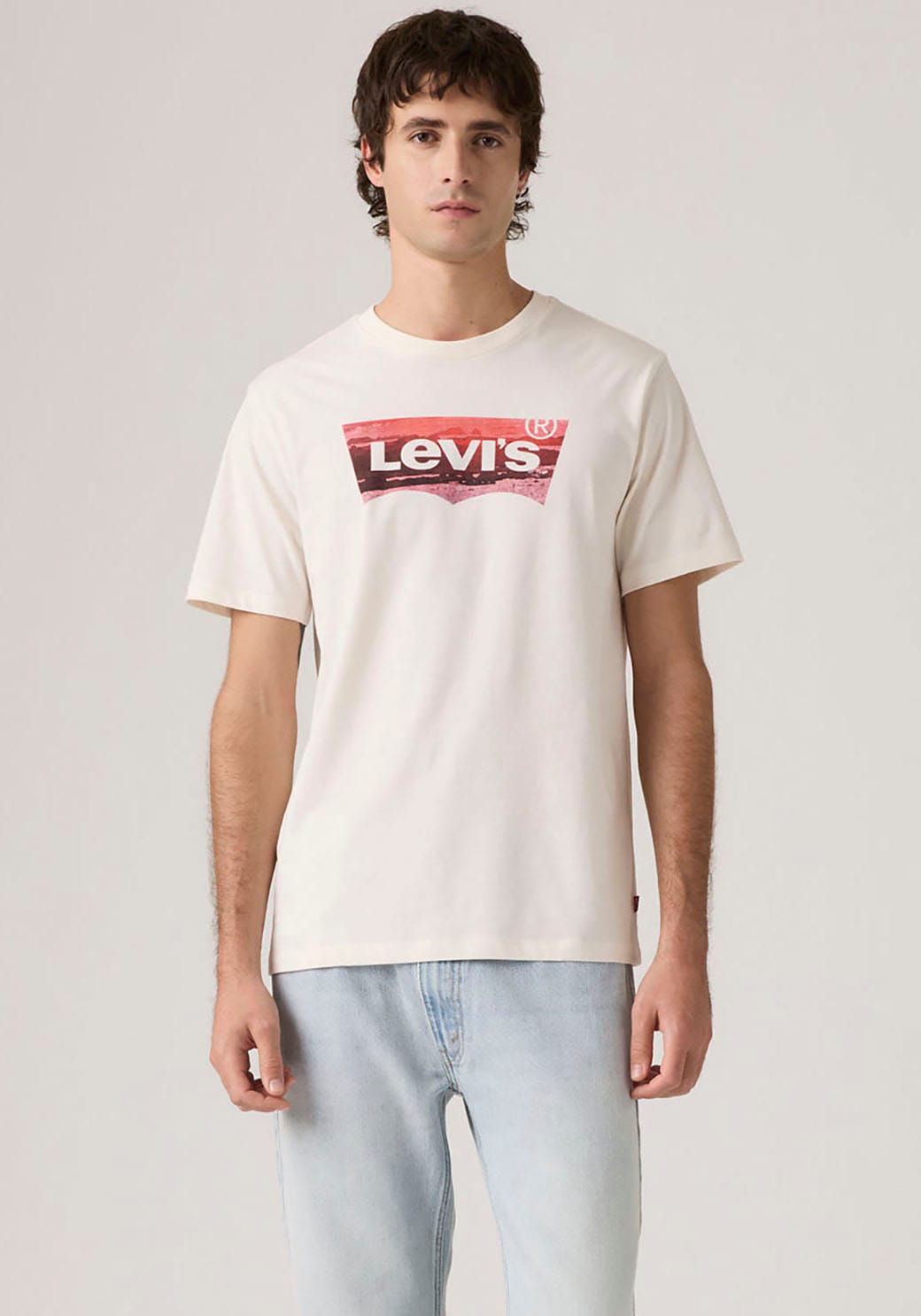 Levi's® T-shirt »Batwing Logo Tee« mit Logo-Front-Print