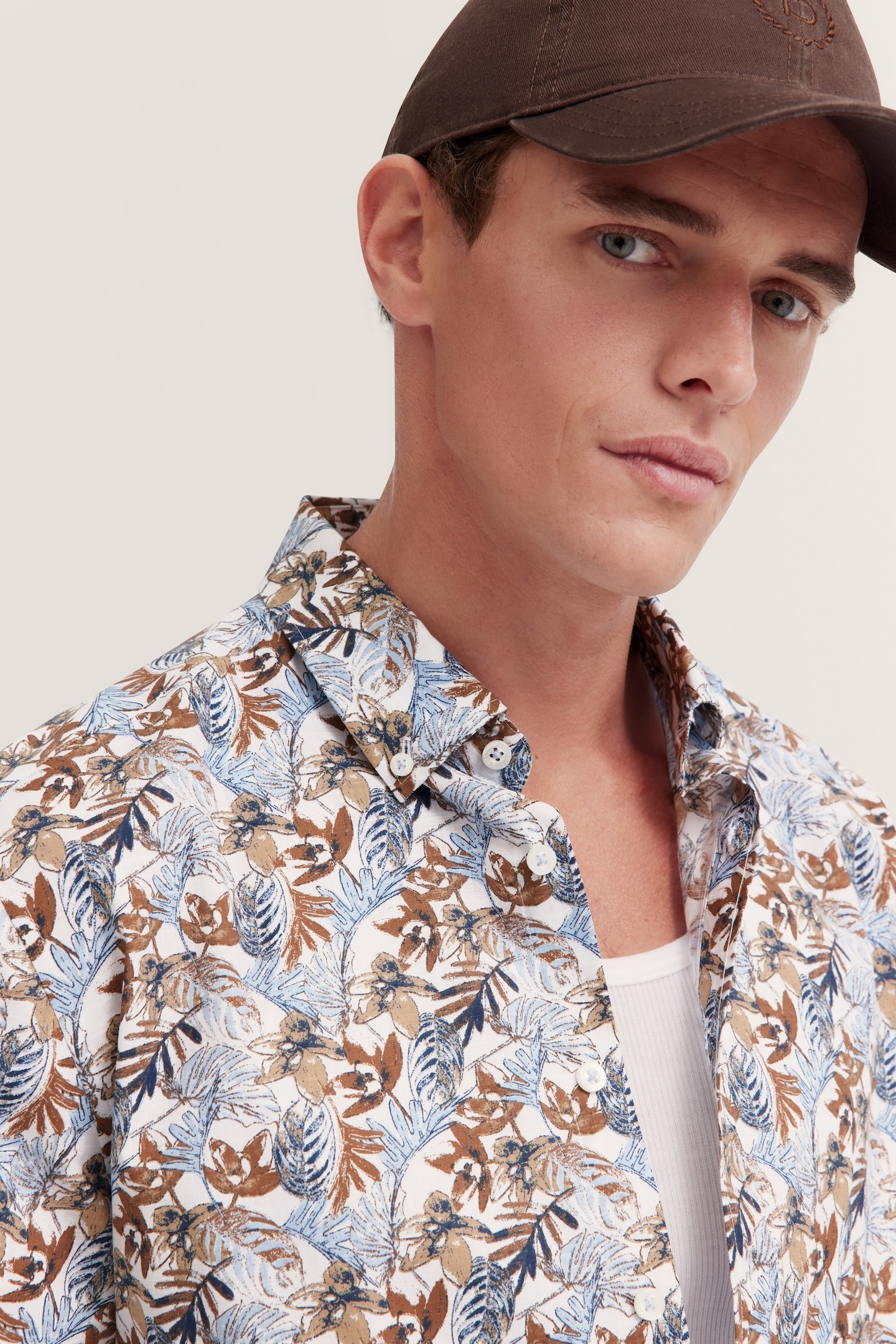 bugatti Kurzarmhemd mit Button-Down-Kragen