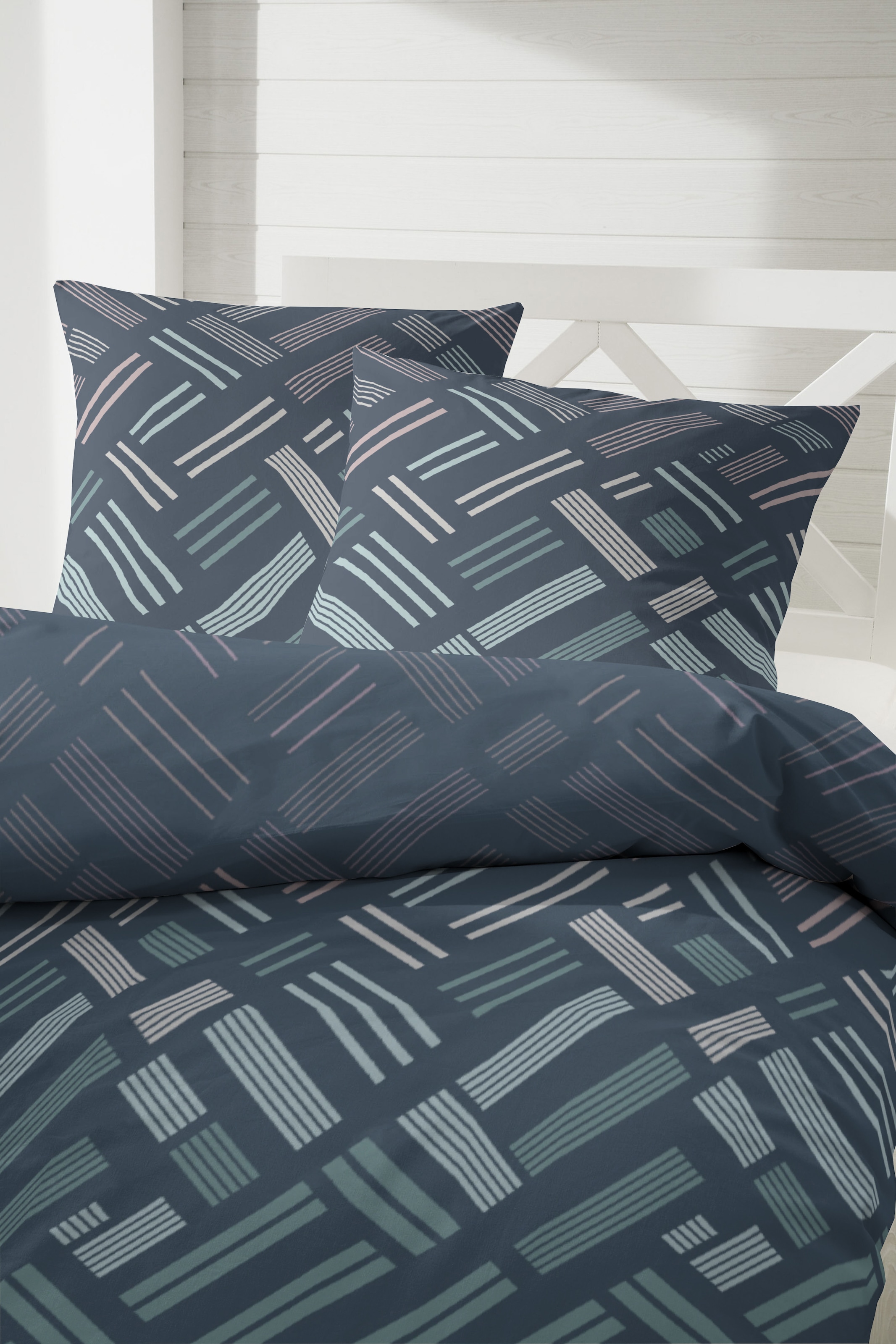 Primera Bettwäsche »Satin Bettwäsche "Retro"« 2 Stk. tlg. Mit Kindheitserinernden Tetris strukturen